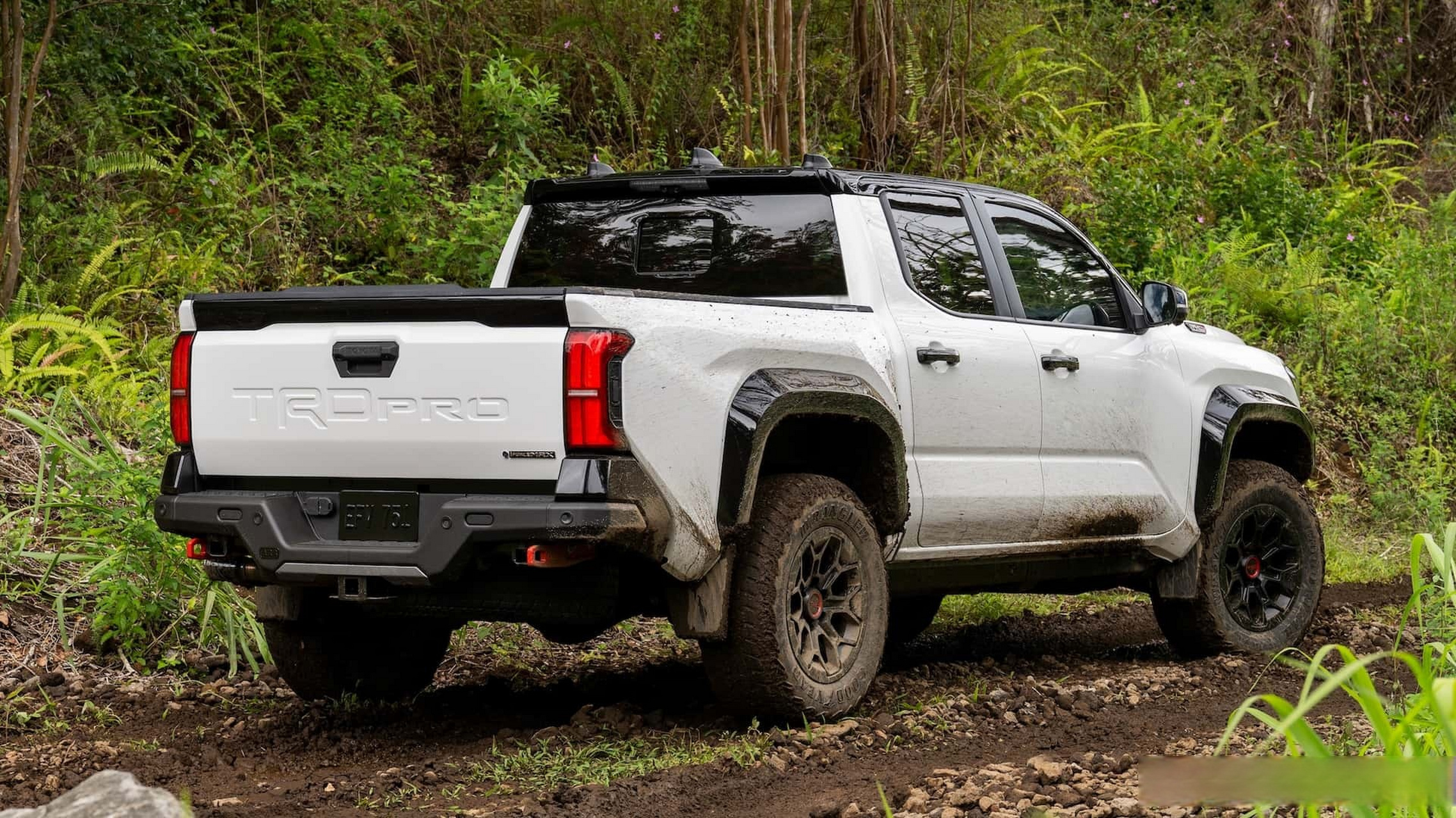 全新丰田塔科马(tacoma)皮卡发布, 新车定位中型皮卡,对标福特ranger