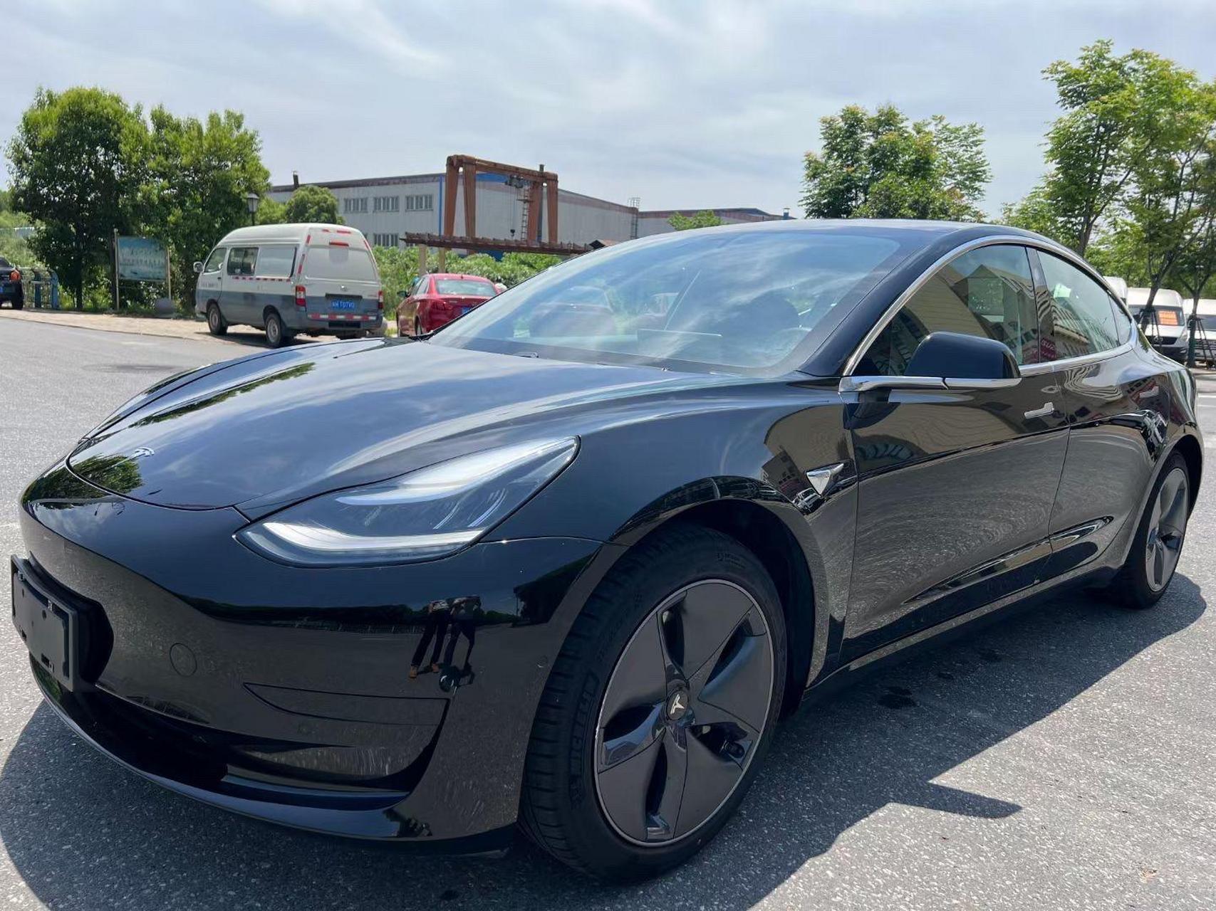 特斯拉model 3实拍图片