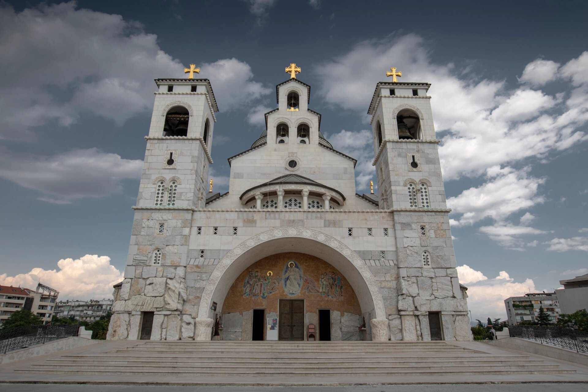 黑山共和国首都波德戈里察基督救世主大教堂  2023年6月20日拍摄