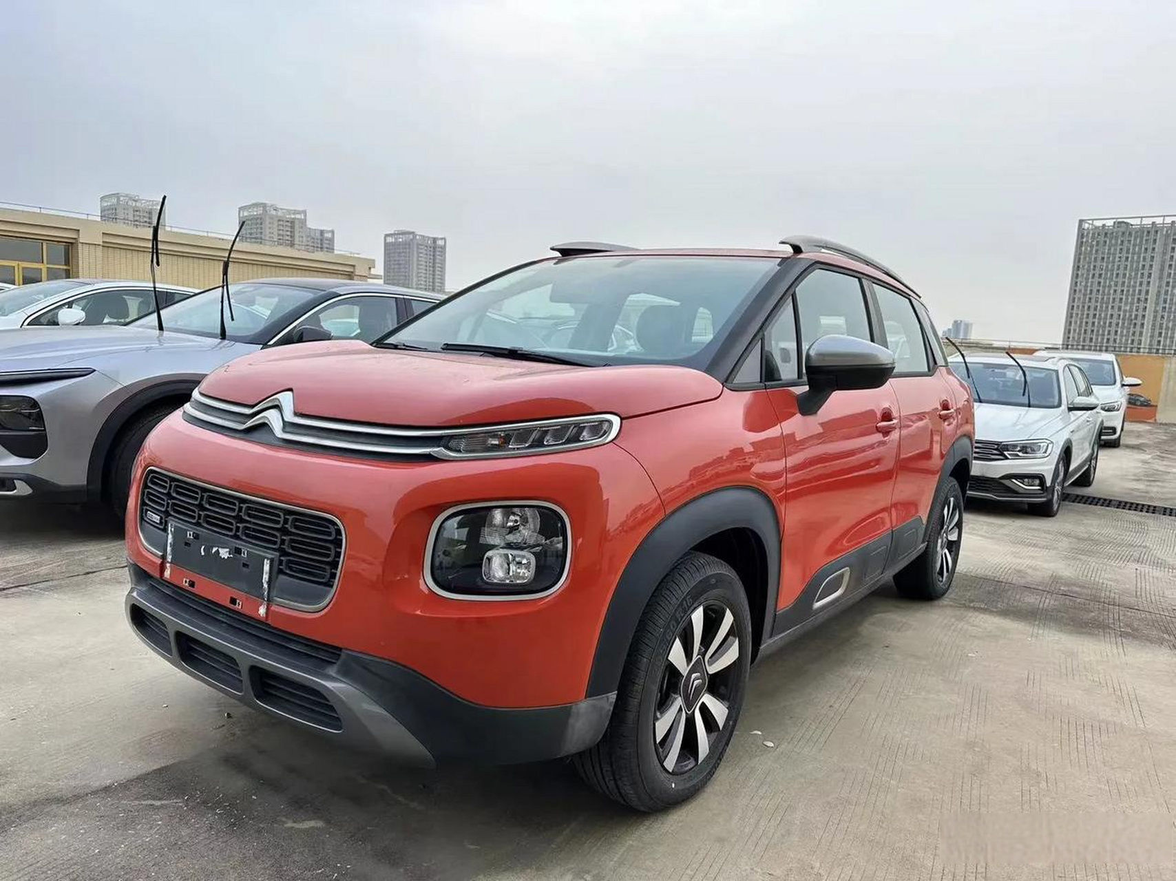 样式老旧些,但是胜在价格18款云逸c4  自动互联网逸智版,指导价13.