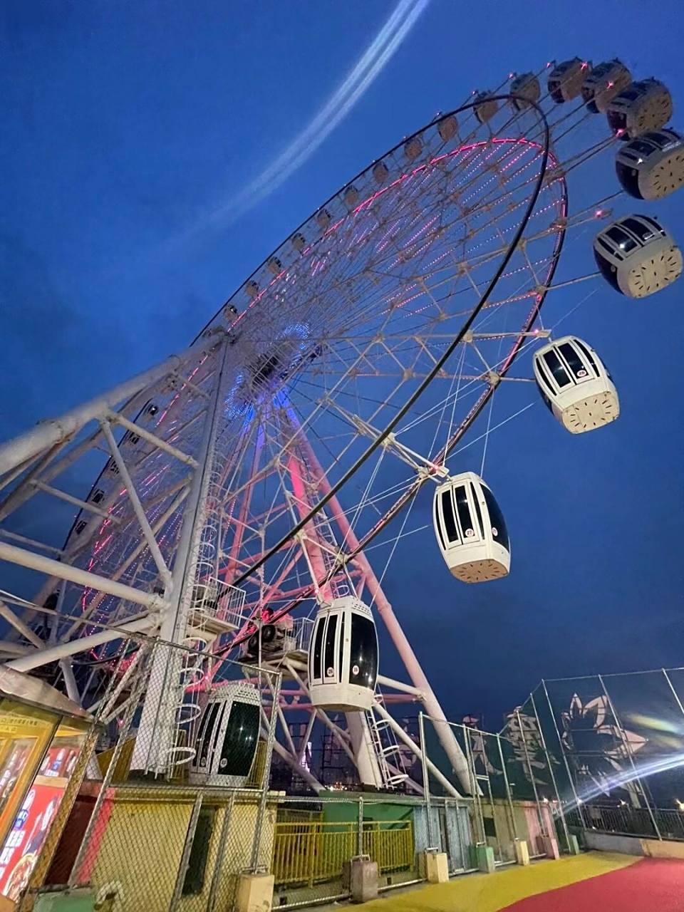 打卡浪漫的摩天轮99 摩天活力城 长春眼~ 长春眼"摩天轮是长春市的
