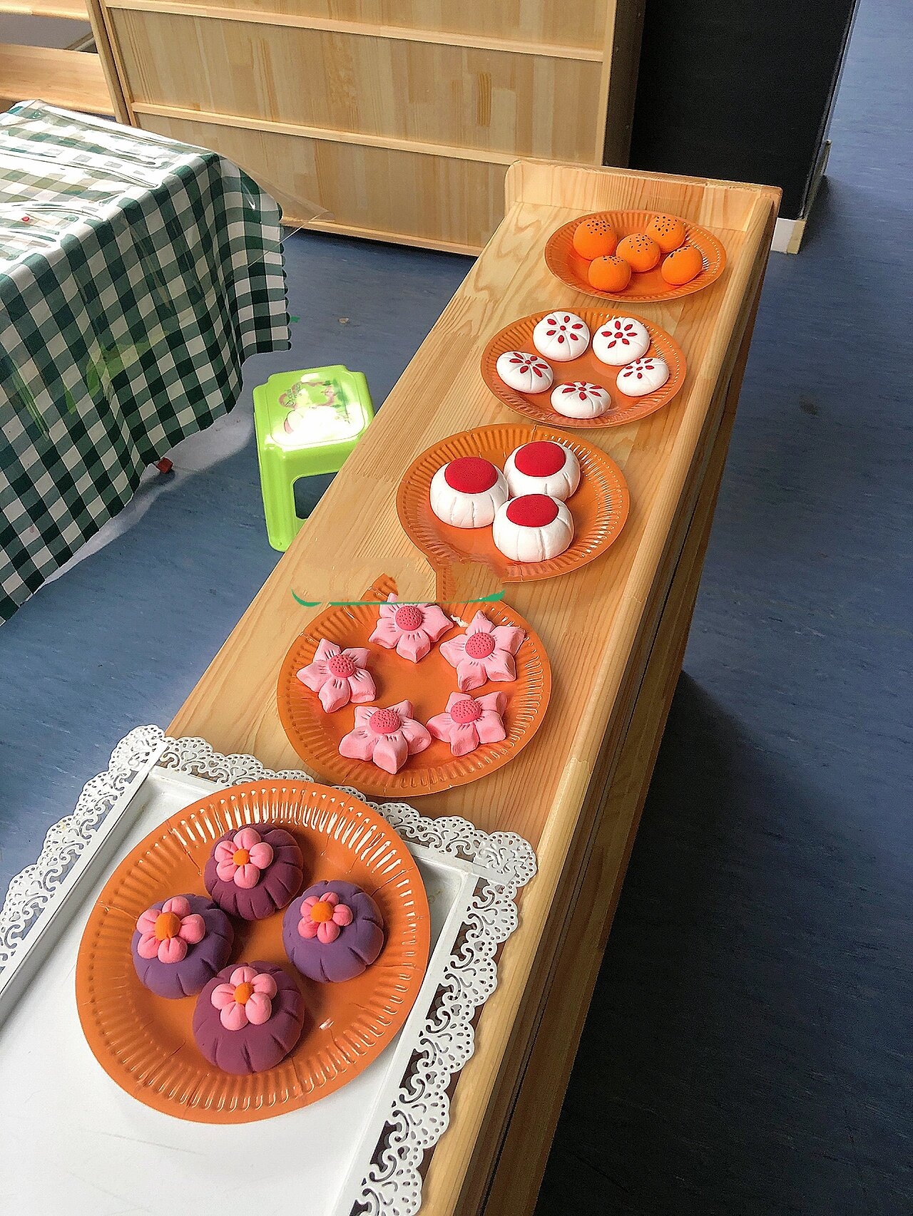 超轻粘土|糕点 和小伙伴们一起完成的超轻粘土糕点～棒棒的呀