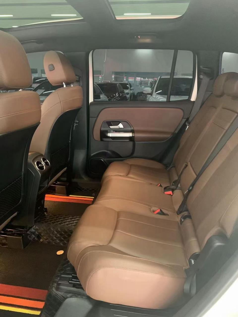 3t.21年4月奔驰glb200动感型1.3t .无钥匙进入.一键启动.