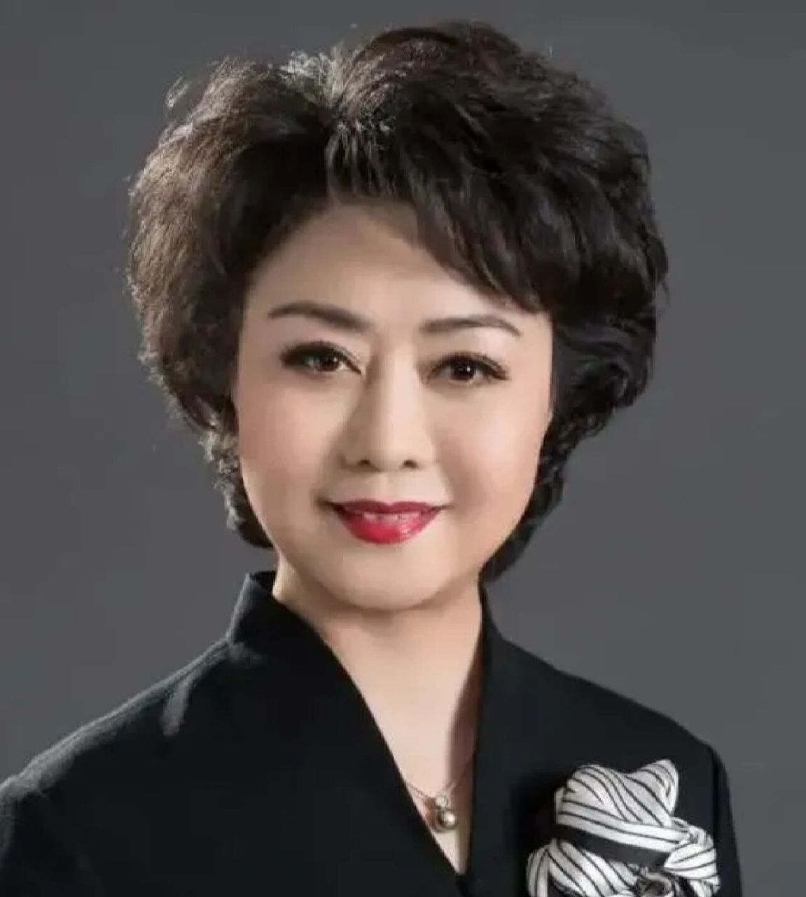 京剧第一美人李胜素 听过她的贵妃醉酒吗?