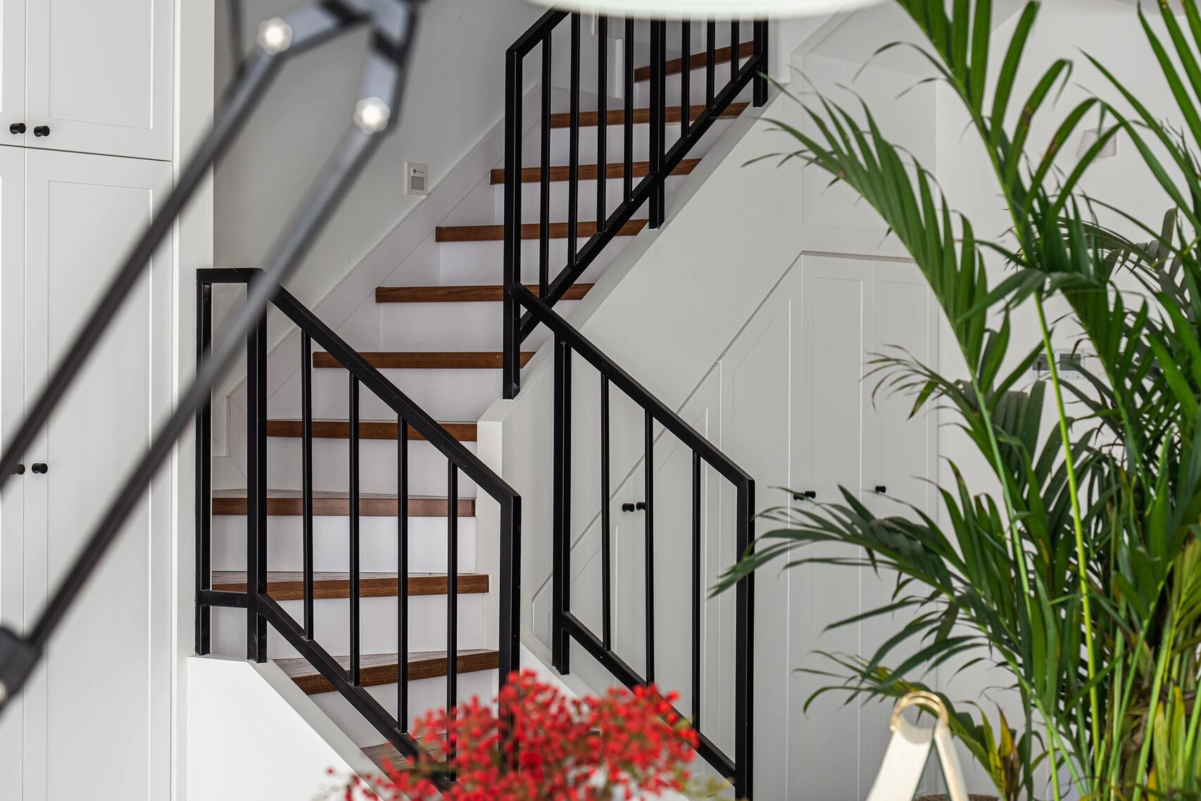 如何做一个简单又好看的扶手梯