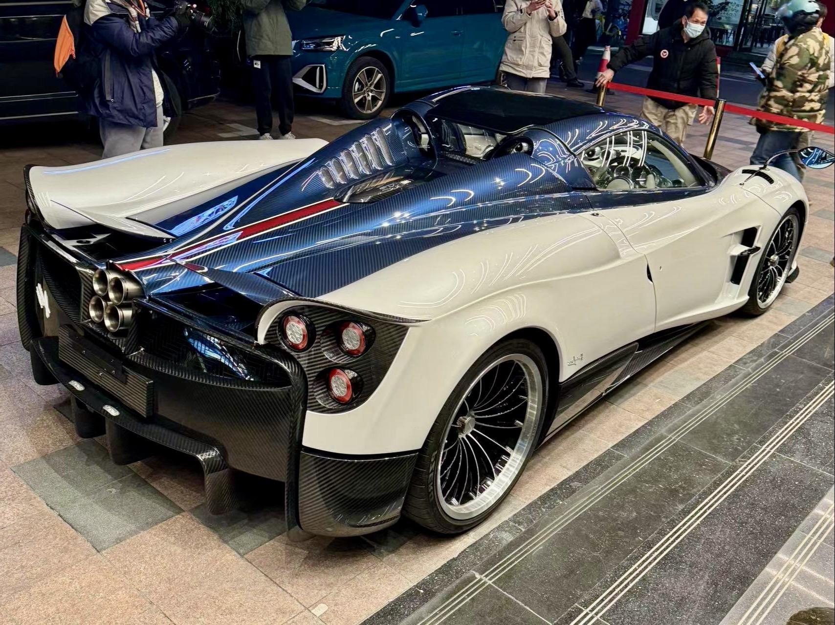 帕加尼风神敞篷版