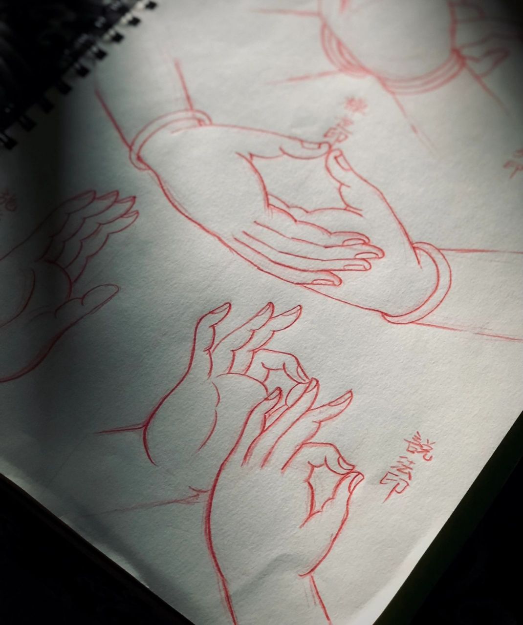 佛教手印图《二》 陷于其中,喜乐融融 本期分享中有施无畏印,禅定印