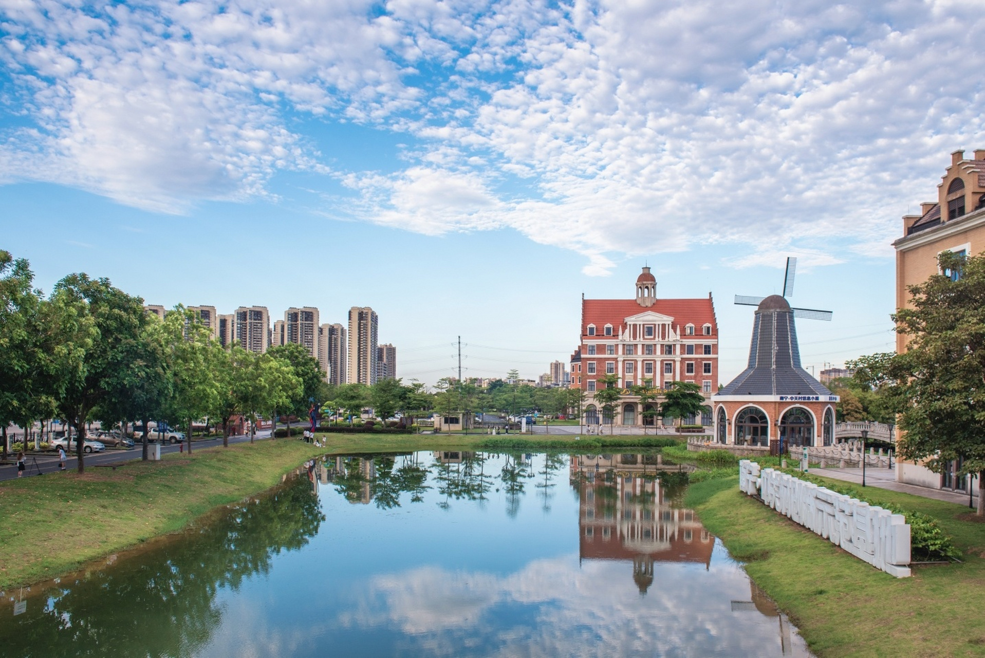南宁0元拍照圣地丨明月湖欧洲风情小镇 92地址:明月湖欧洲风情小镇