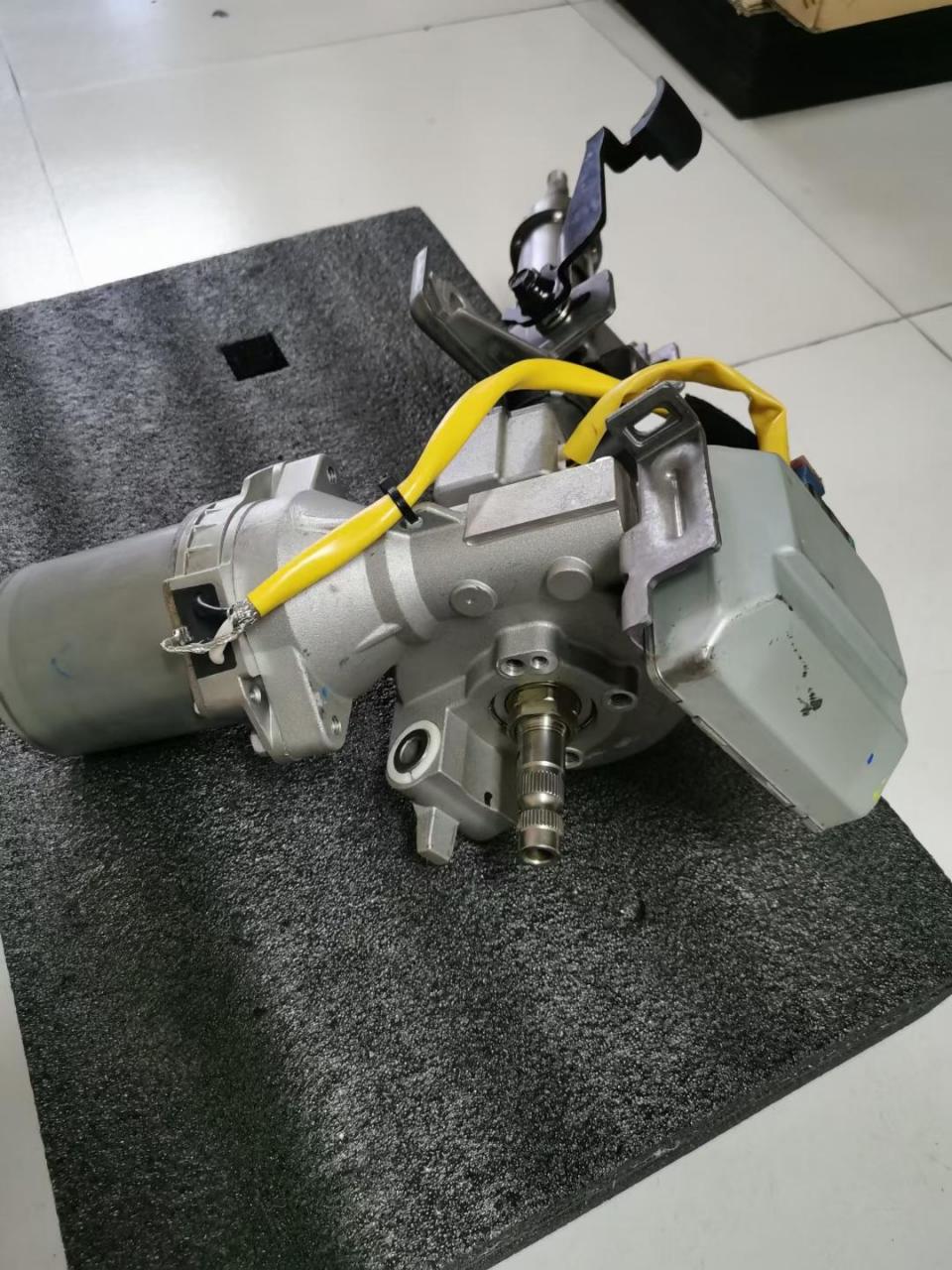 电子转向管柱.如果你开车开着开着发现打方向重,或者打方向有时很重,