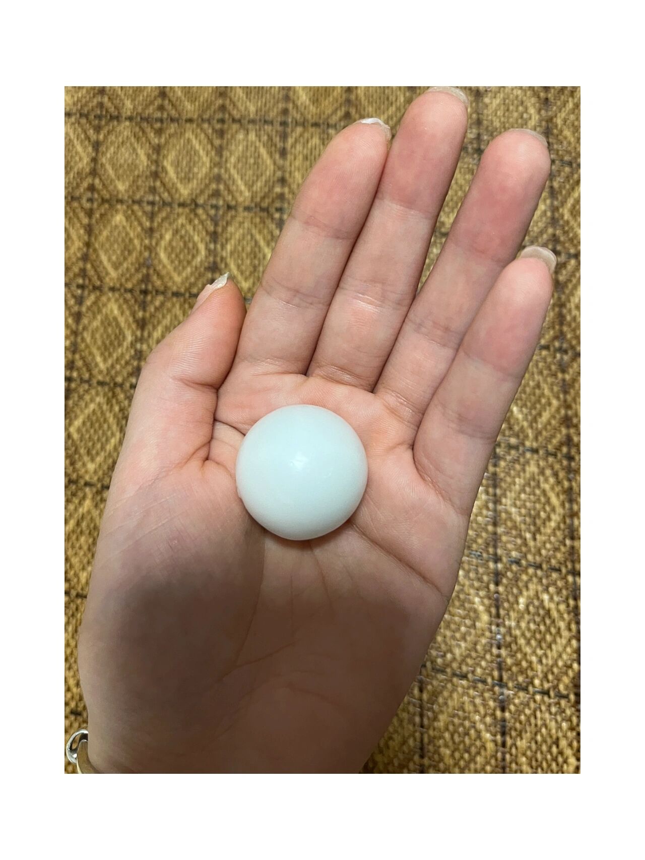 伸腿瞪眼丸 本人由于今日晨起咽喉有丝丝疼,怀疑空调吹久了可能有一丢