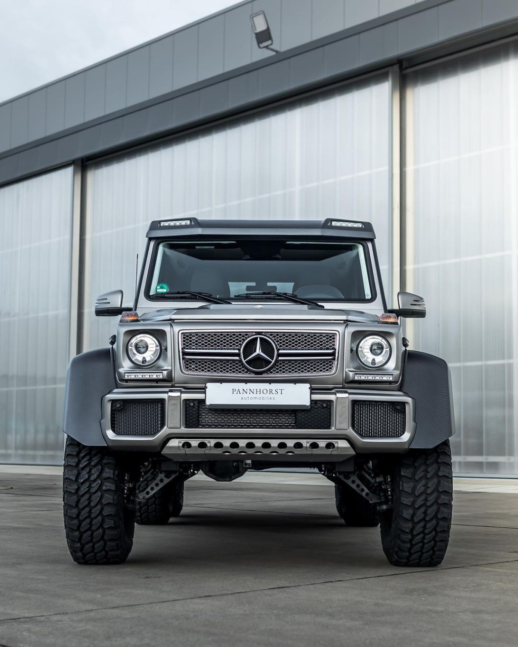 奔驰六个轮子的奔驰g63 01最低售价:600w起90 11566奔驰 g63