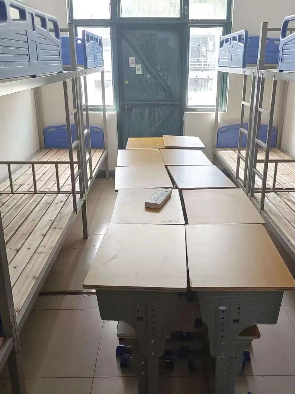 淮南联合大学一开始说的是按照价位分宿舍价位不等宿舍分配不等凳是