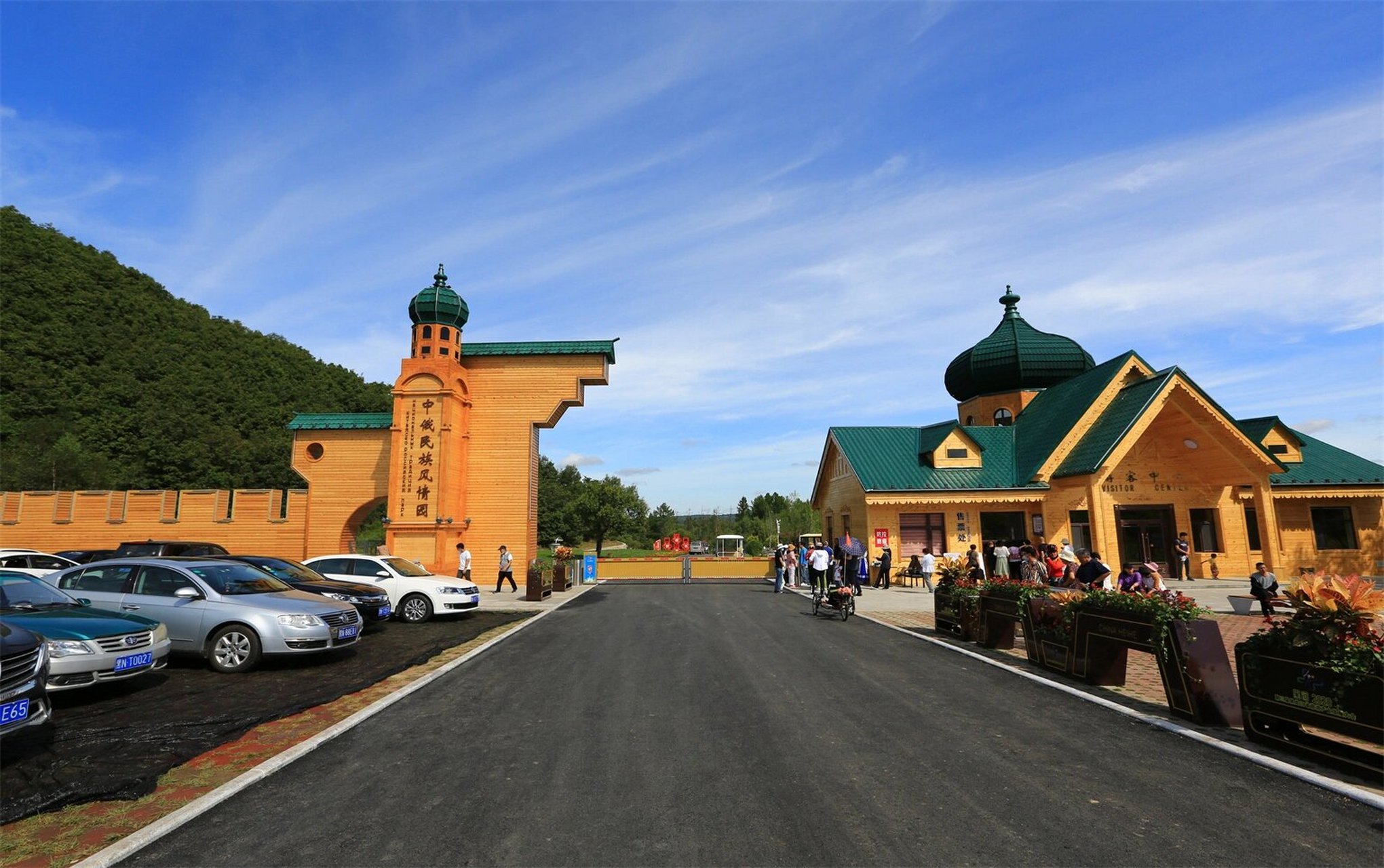 风情园是国家 4a 级旅游景区,位于黑龙江省黑河市爱辉区四嘉子满族乡