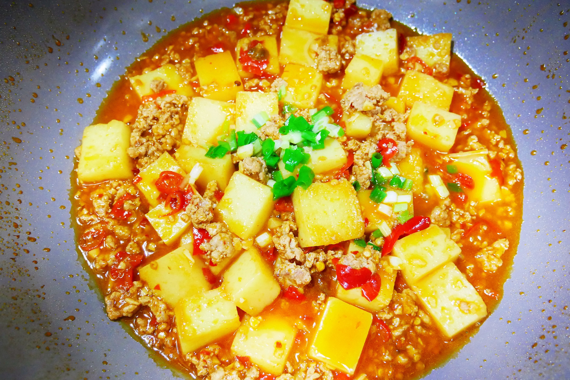 湖南香辣肉末米豆腐,边做边流口水00 2011年夏天在老公老家湘西的一