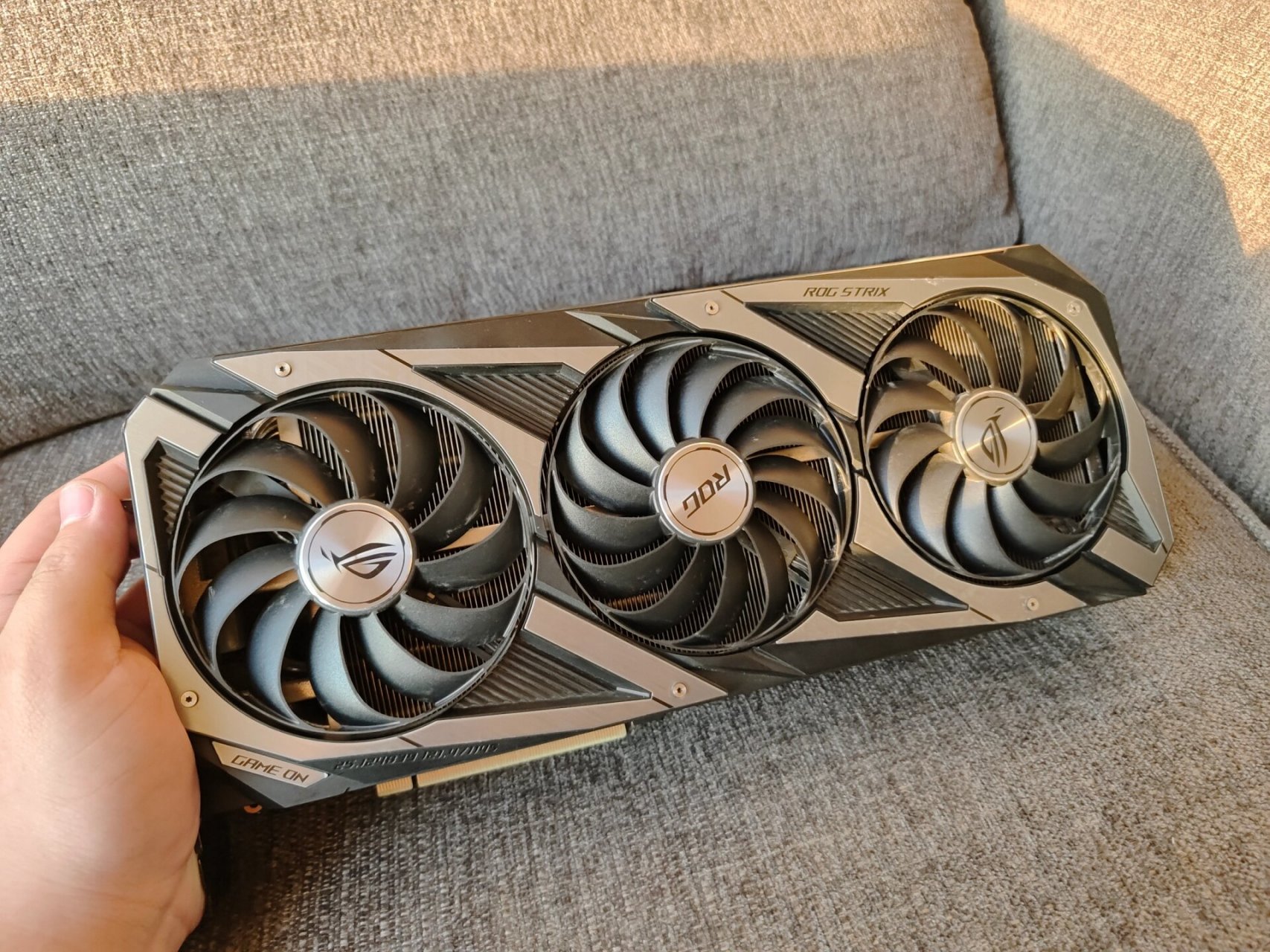 3070猛禽 华硕rog3070猛禽   成色嘎嘎新  喜欢的来