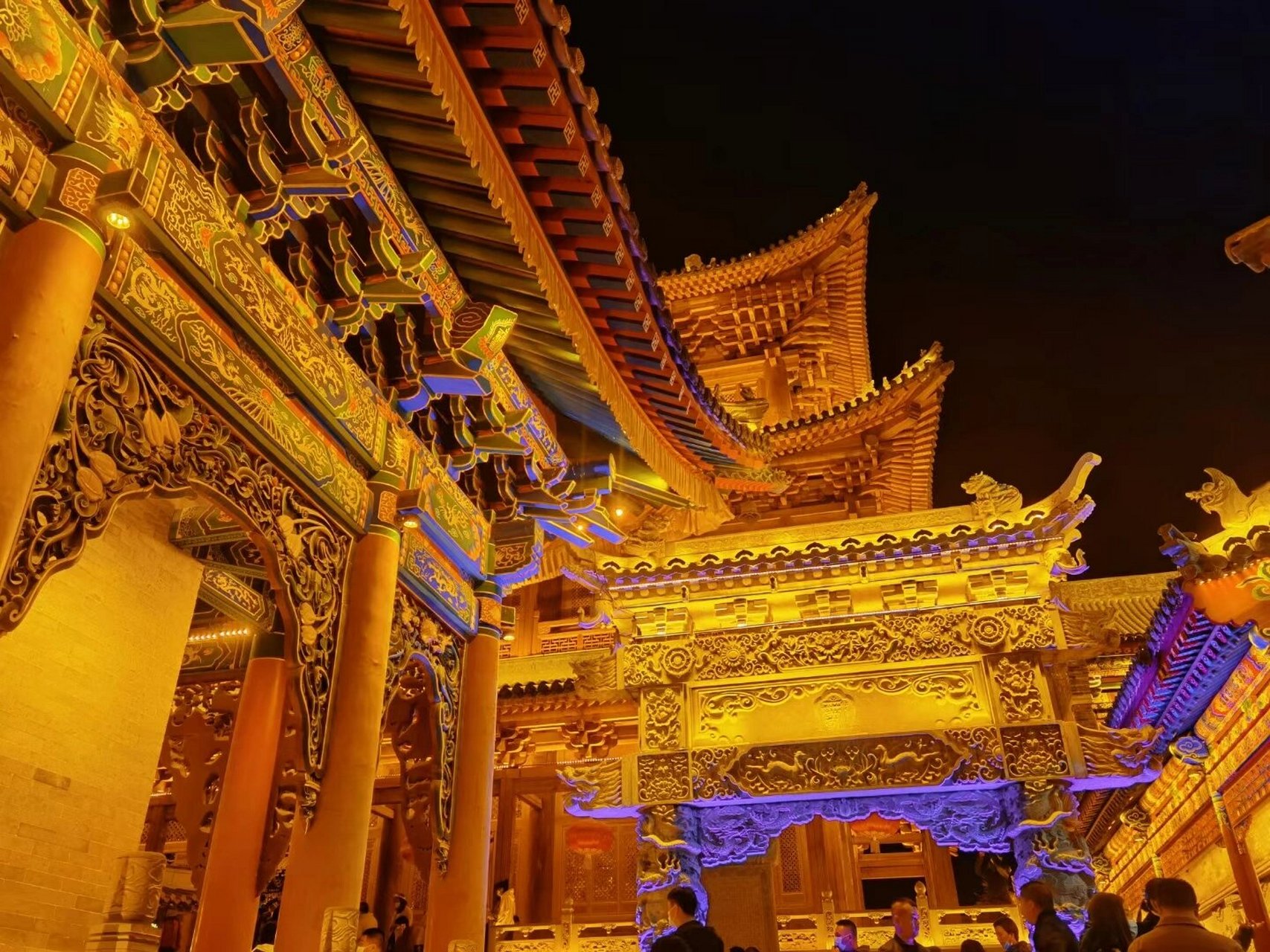 五台山最美·广化寺夜景 五台山的广化寺夜景,去了好几次,至今都感觉