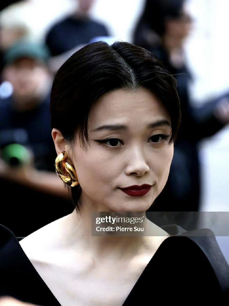 不过,李宇春的状态还是不错的,符合这个年纪该有的气质#李宇春