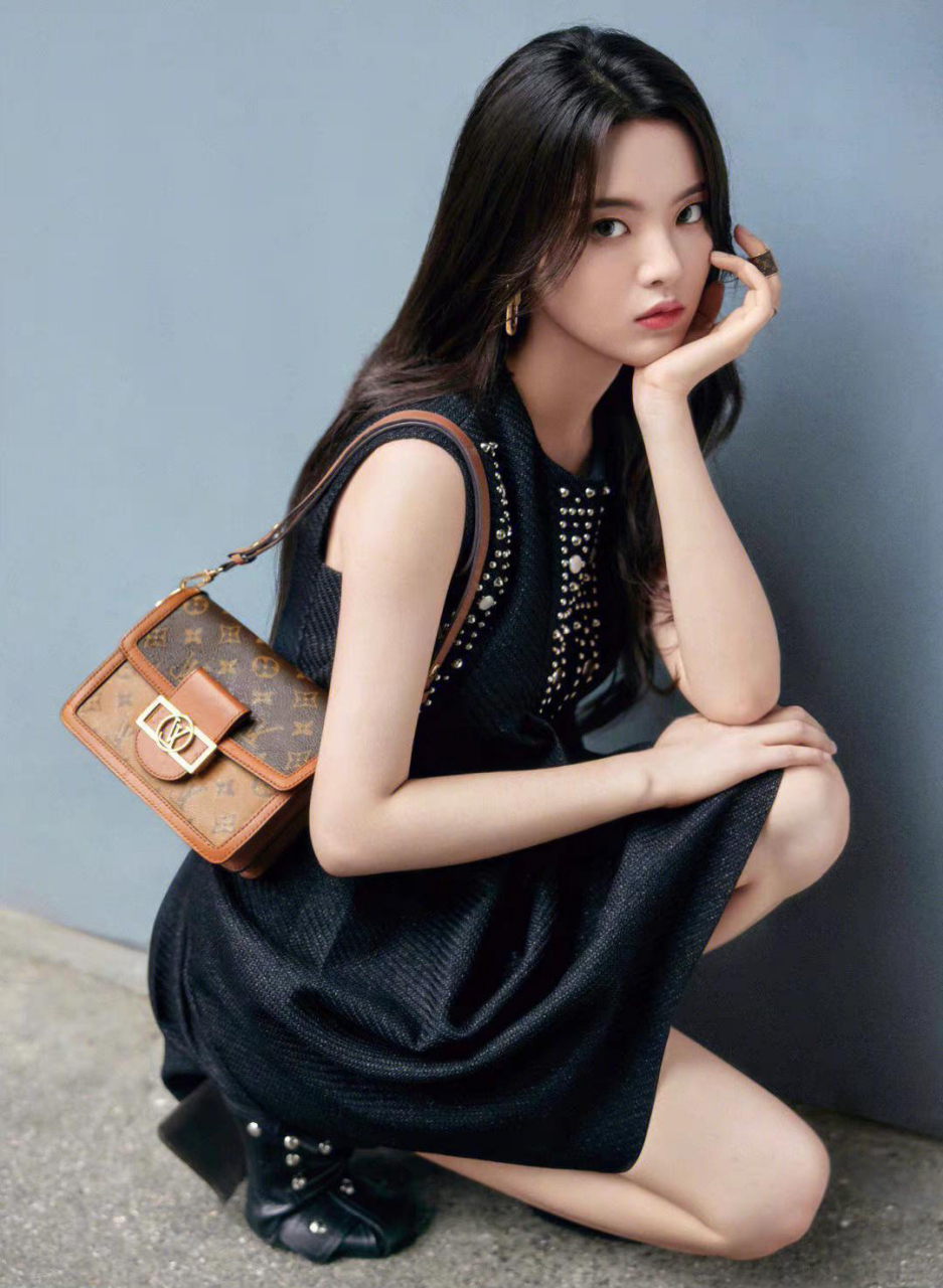 杨超越美照     杨超越小姐姐经典穿搭,清纯可爱小甜妹人见人爱