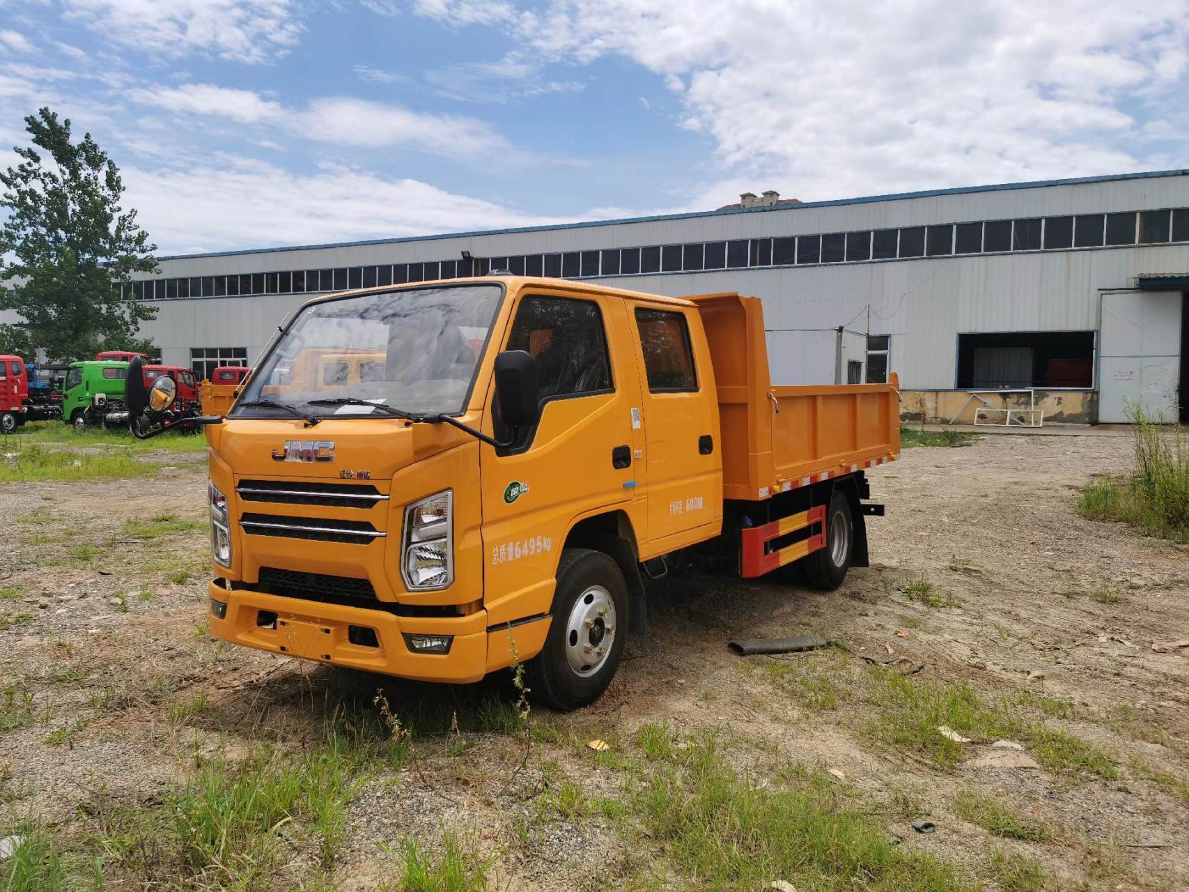 江铃双排驾驶室,原厂江铃115马力发动机,3360轴距,7.