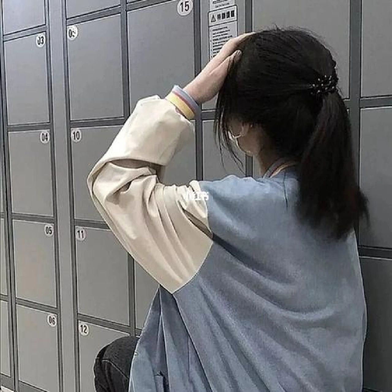 女生真人背影头像 礼貌拿图,92止盗图