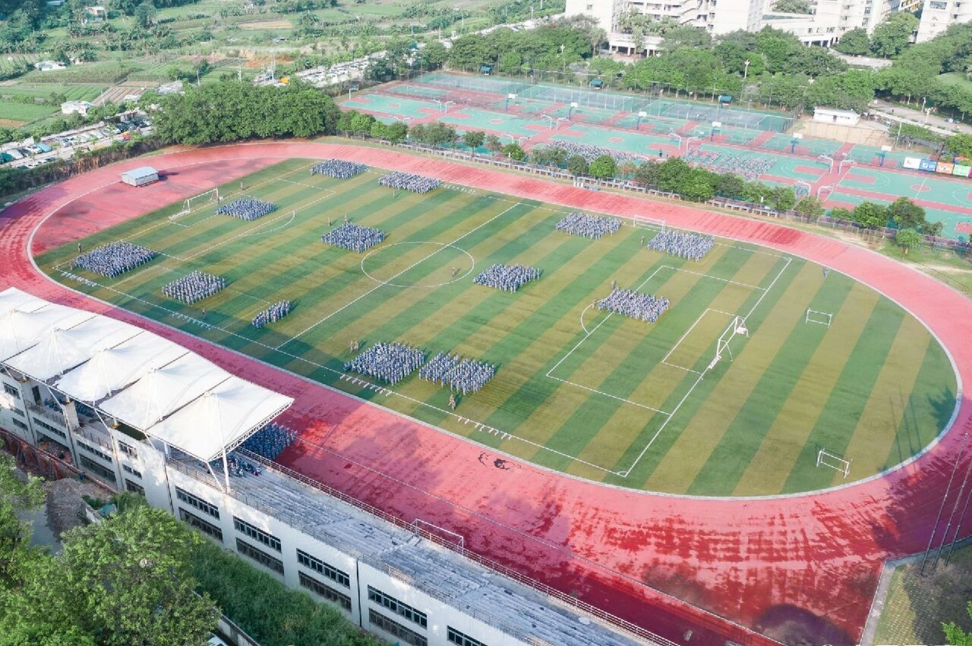 广东工业大学龙洞校区图片