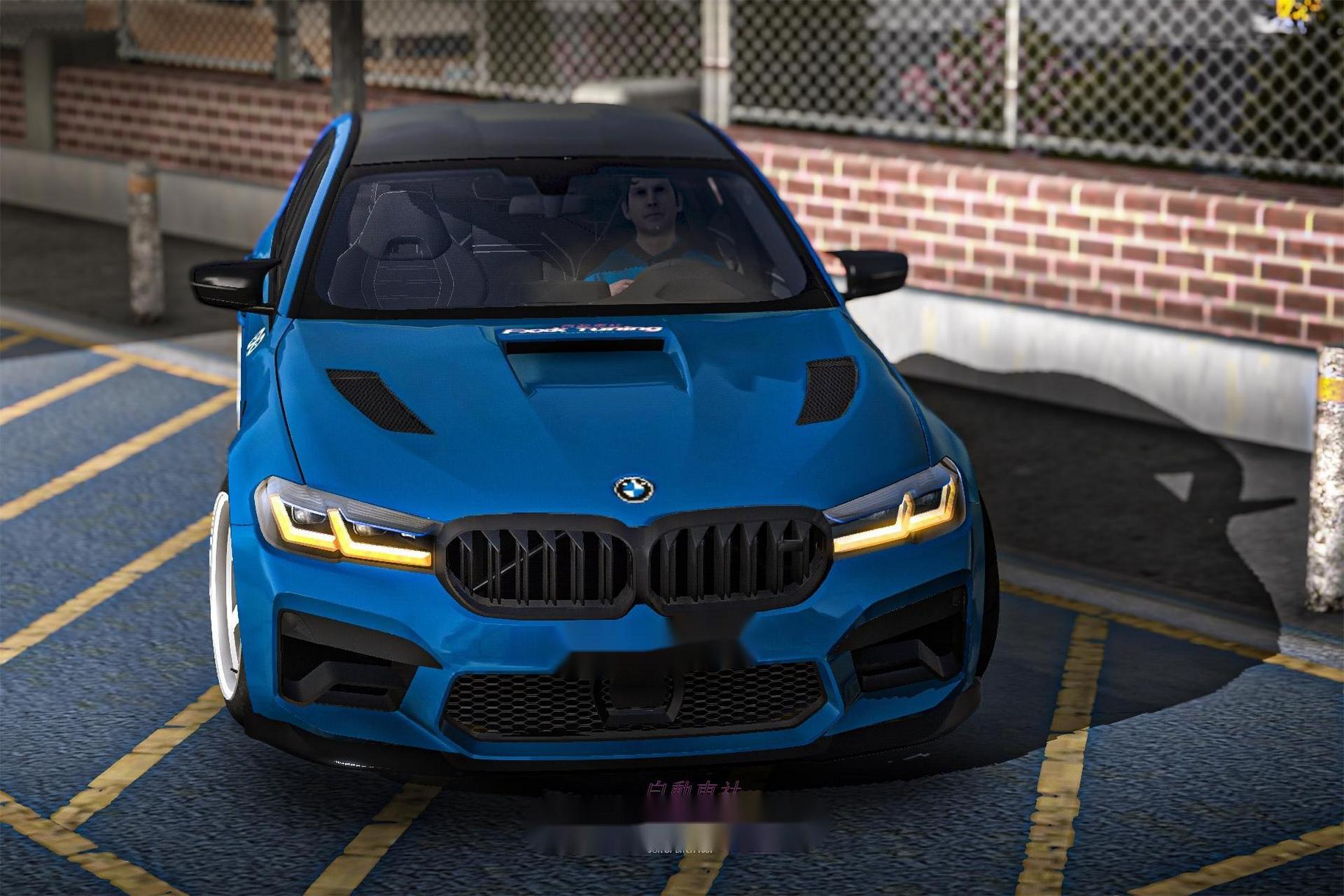 全网最细节m5车标,蓝白配色!