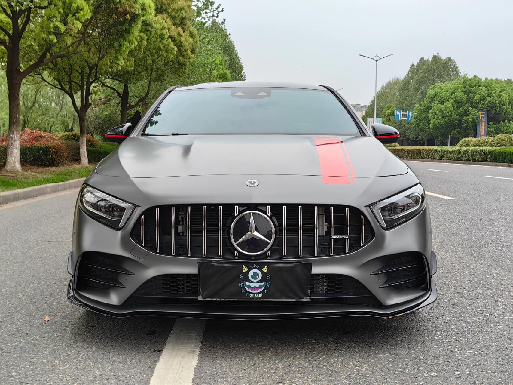 新到 2022年上牌奔驰amg a35l 4matic炽夜特别版 本地一手车 车况原版