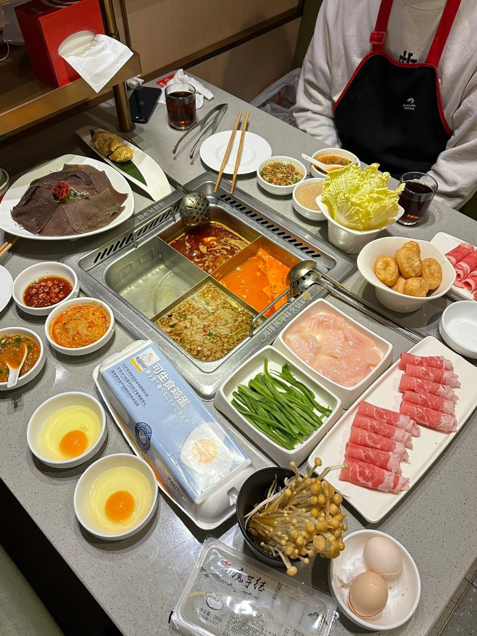 海底捞新吃法 | 自制寿喜锅77自带无菌蛋2499 自制寿喜锅的味道