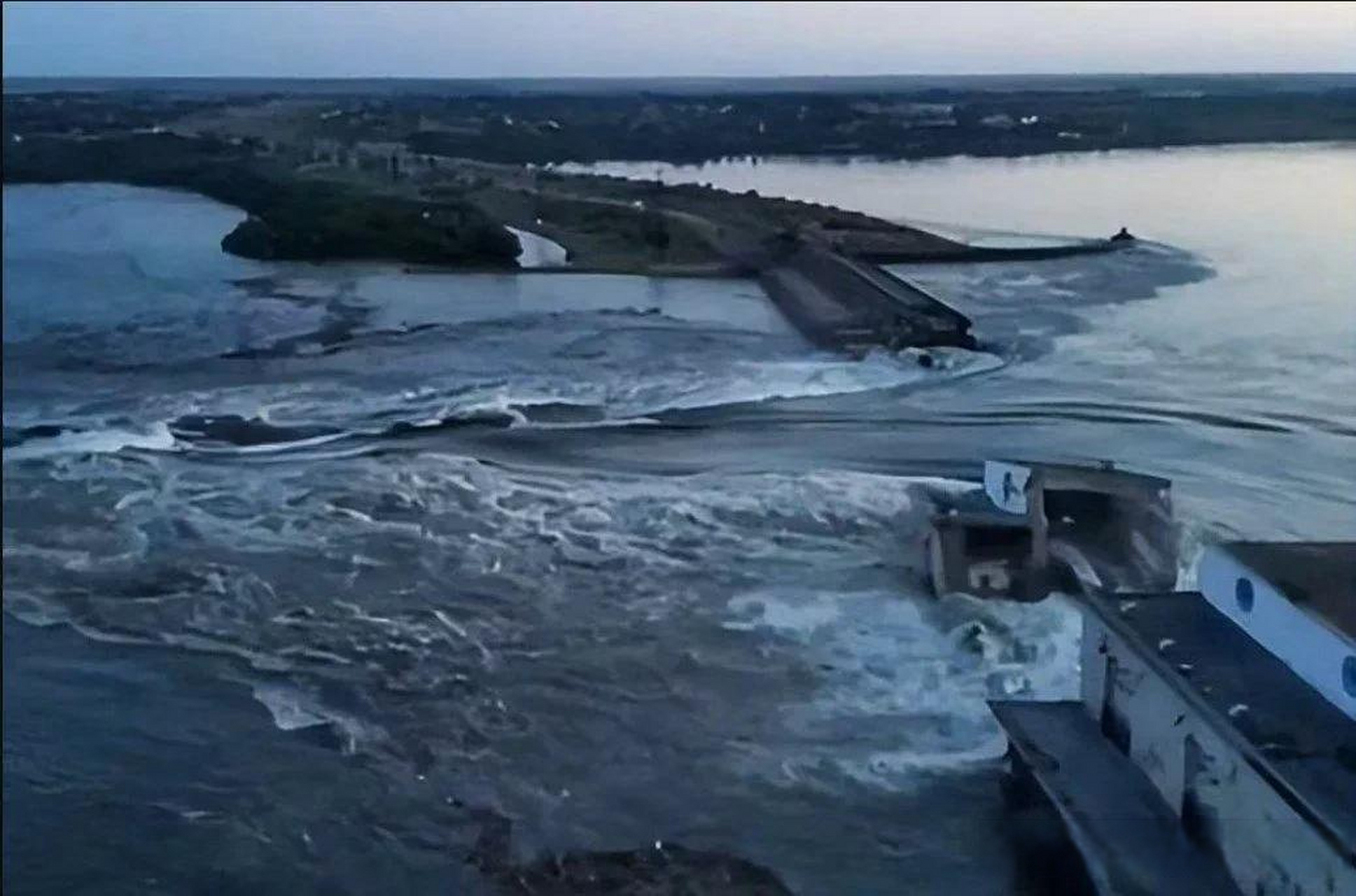 卡霍夫卡大坝被毁迷雾重重,埃尔多安自告奋勇,准备揪出幕后黑手  来源