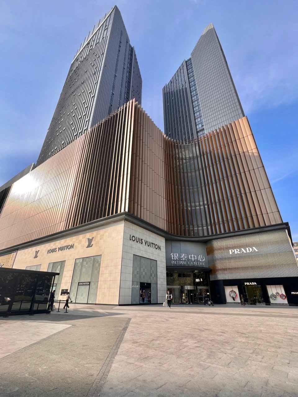 合肥不愧是大城市啊! 逛个街快迷了心智了 银泰中心又搞事情了!