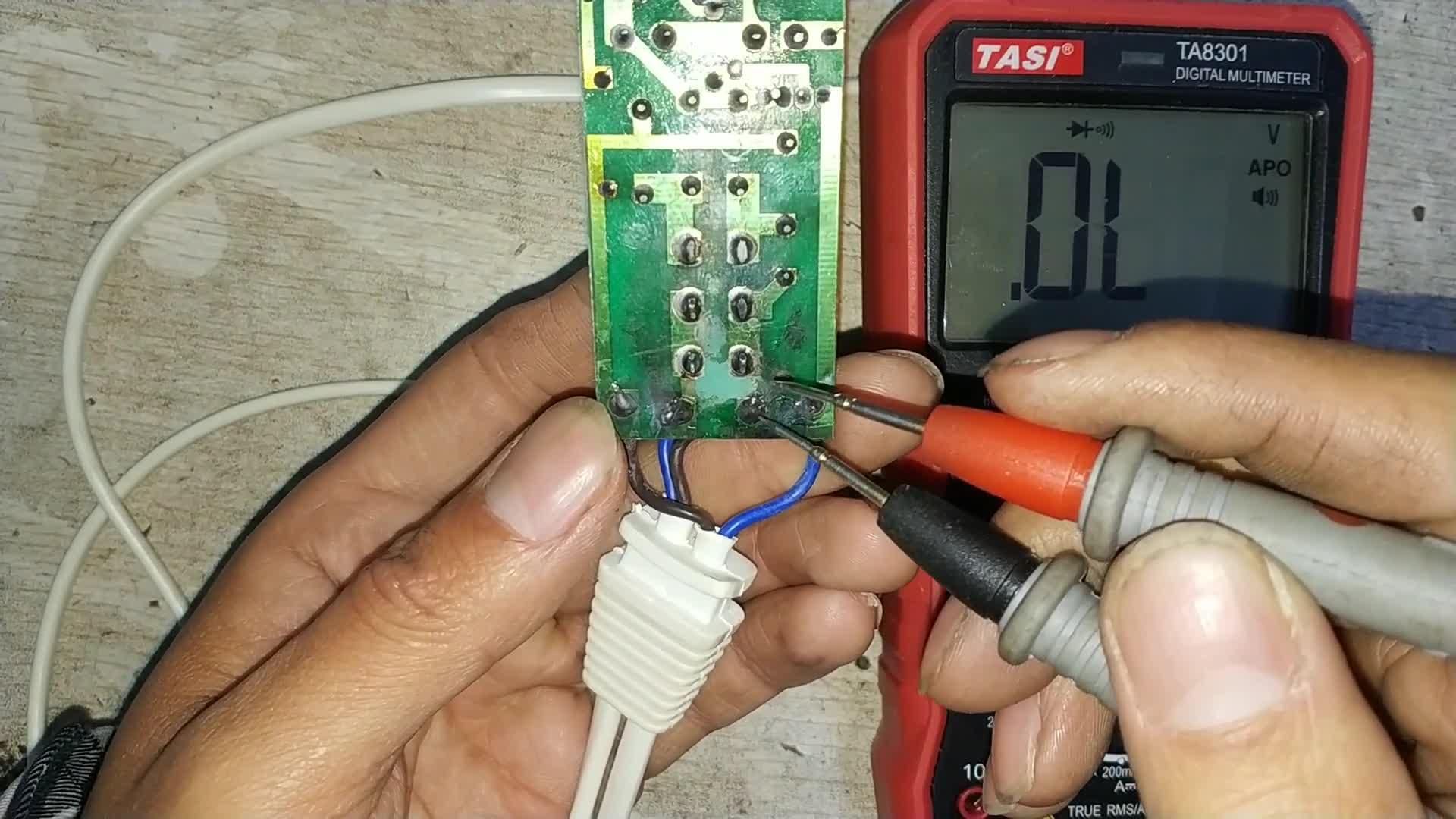 电热毯插电没有反应维修简单安全很重要