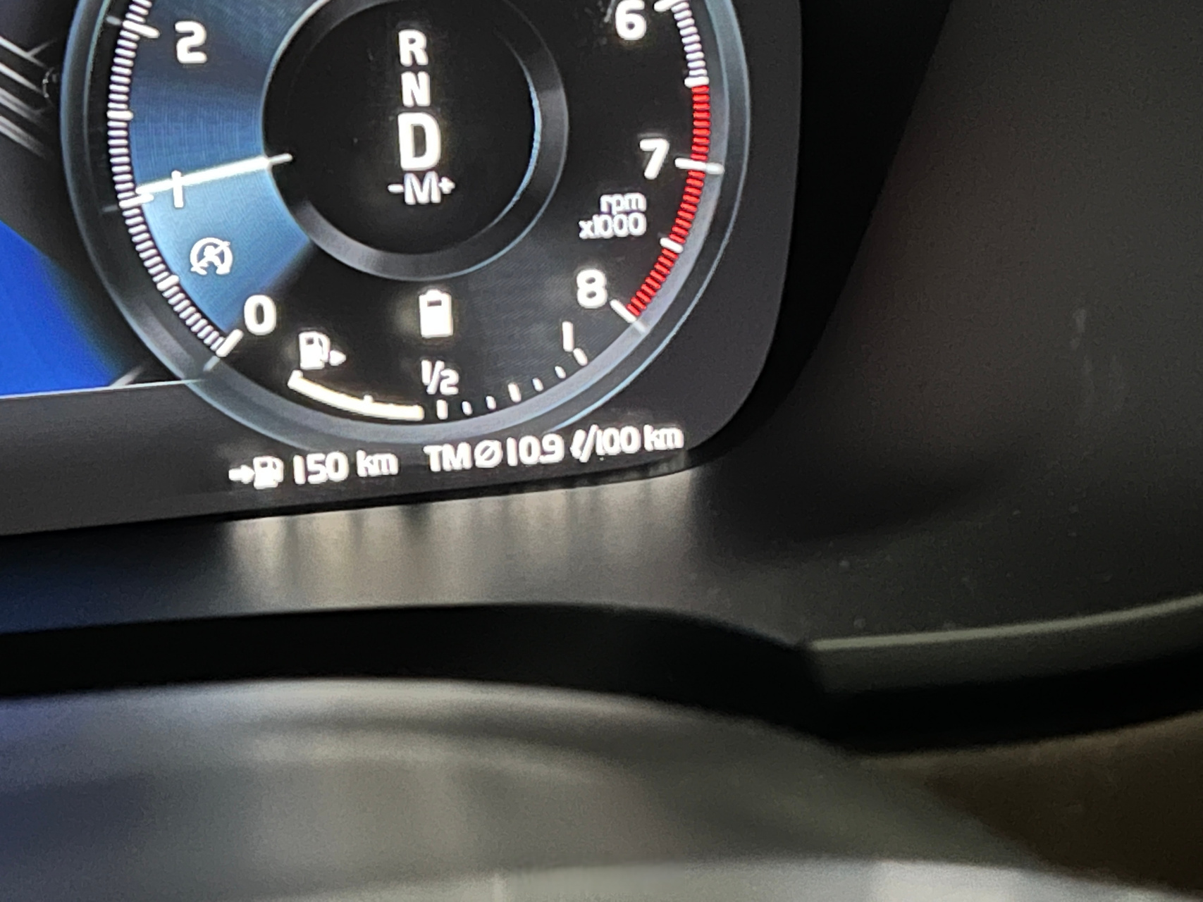 沃尔沃s90的油耗也是越来越离谱 已经开到了足足10