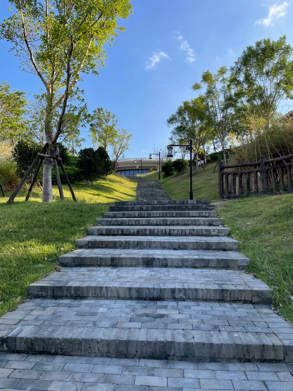 欢迎报考龙岩一中锦山学校!