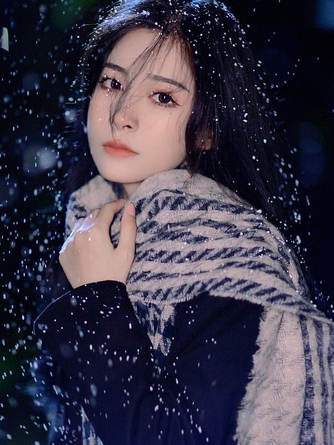 高清伤感雪飘美女图分享