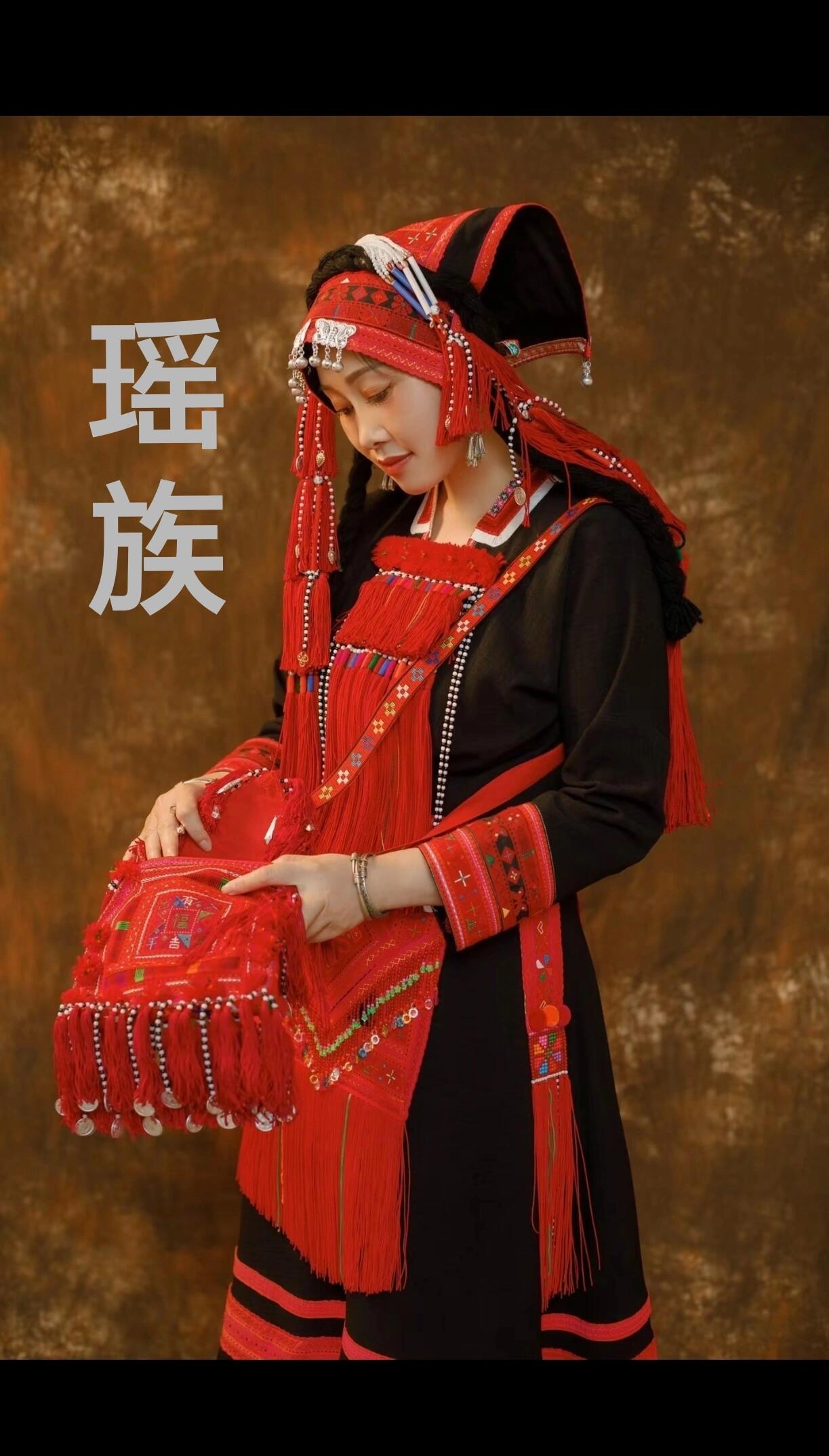 🌸每日一赏:瑶族服饰的绚丽与独特魅力 🌸每日一民族:瑶族服饰