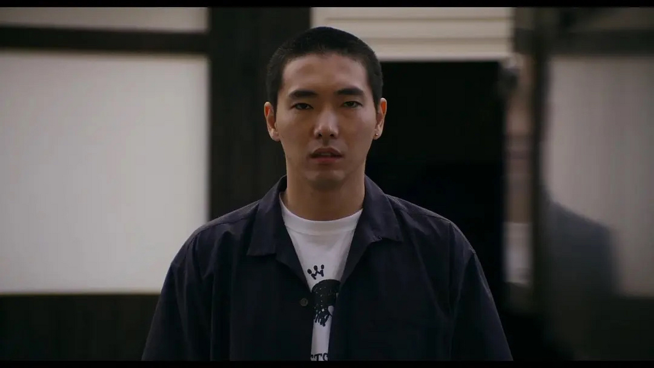 火口的两人『火口のふたり』 "巨大的外在世界崩塌时,两人只有在自己