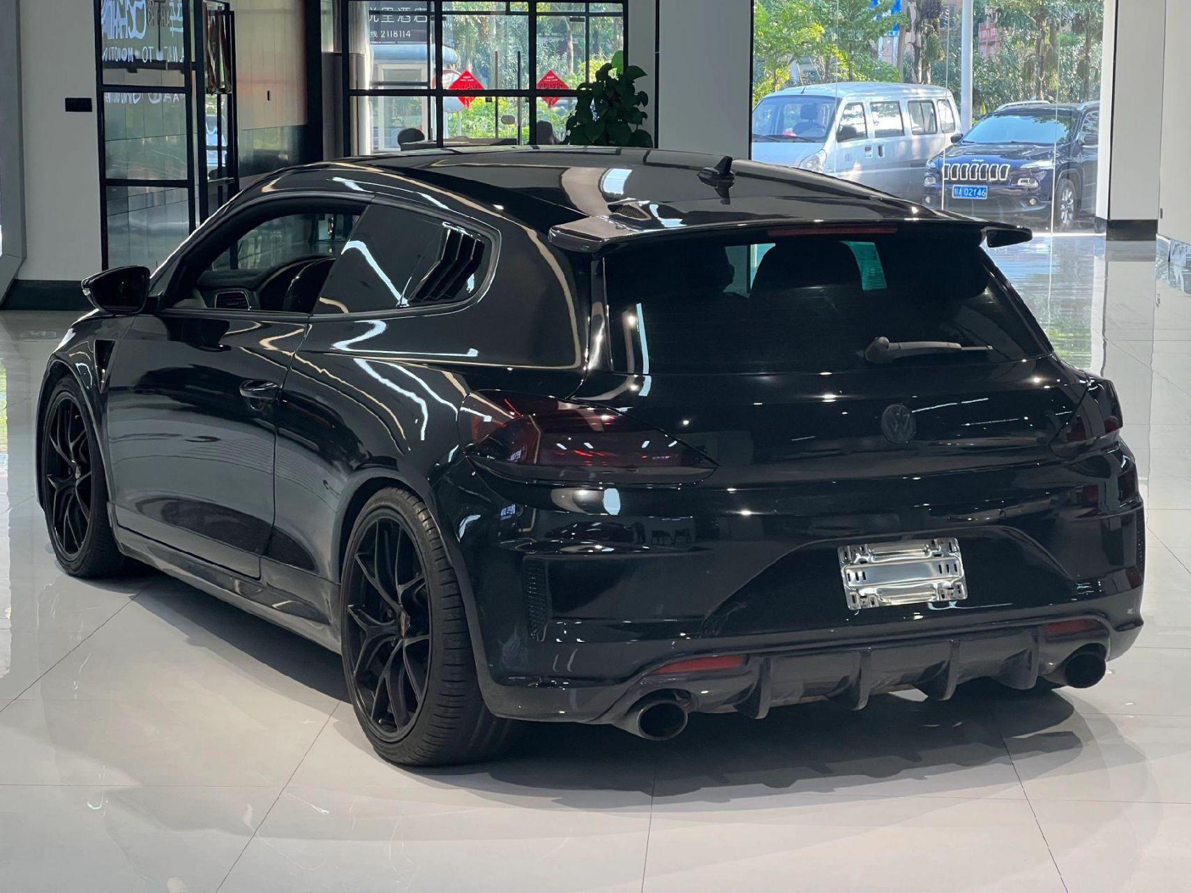 大众 尚酷 2015款 r 2.0tsi 上牌时间:2016年1月  里程8.