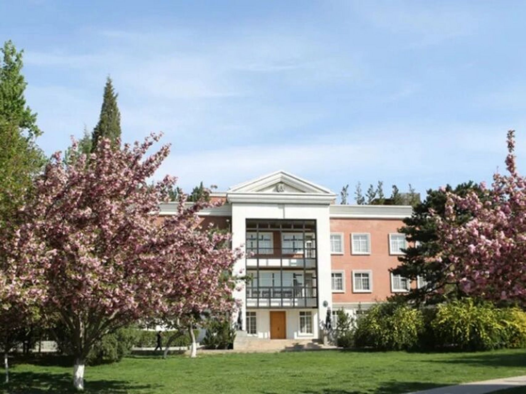 73每日打卡一所国际化学校丨北京私立汇佳 7715今天是愉快的