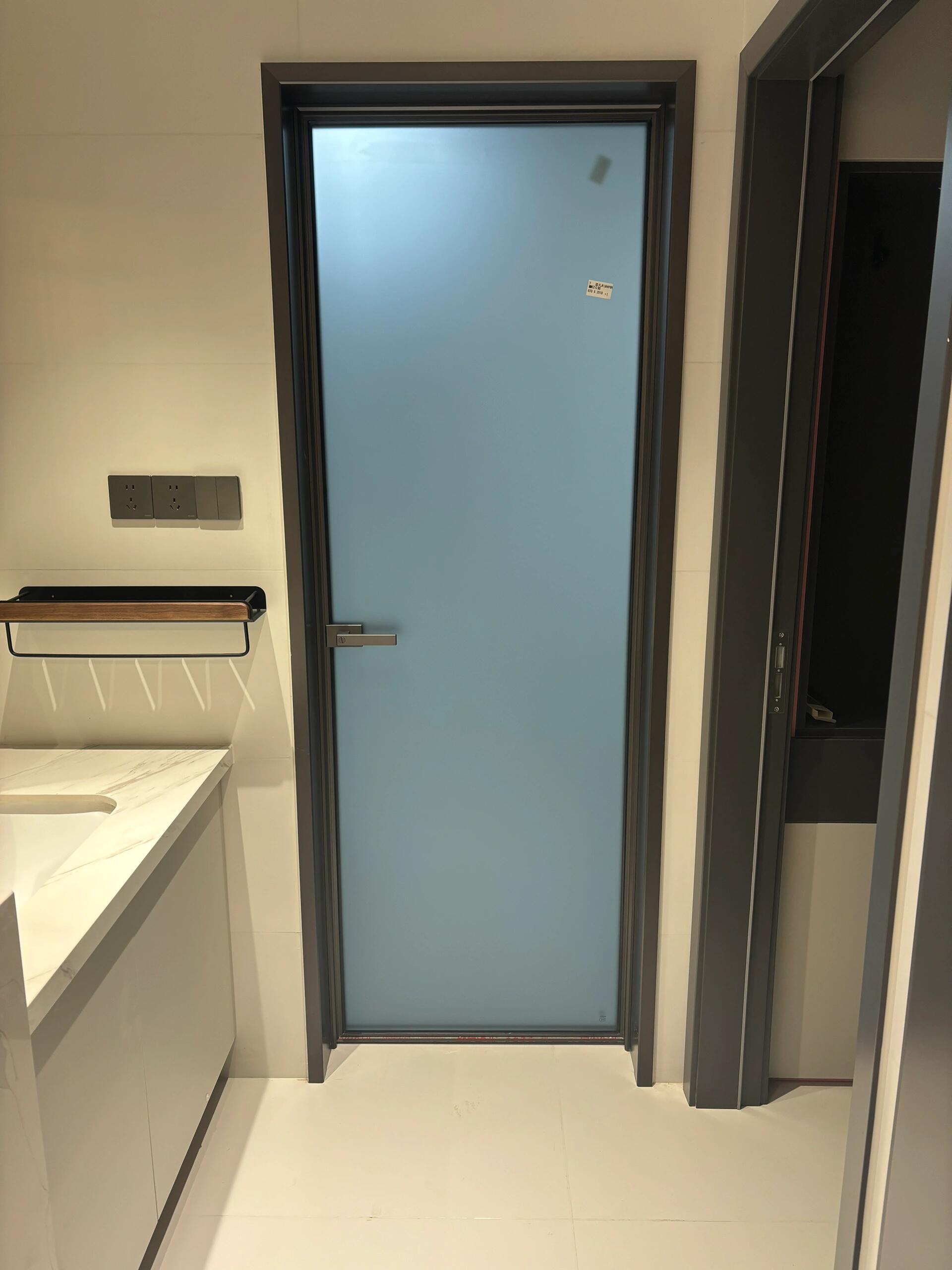 三款卫生间门你更喜欢哪一款91
