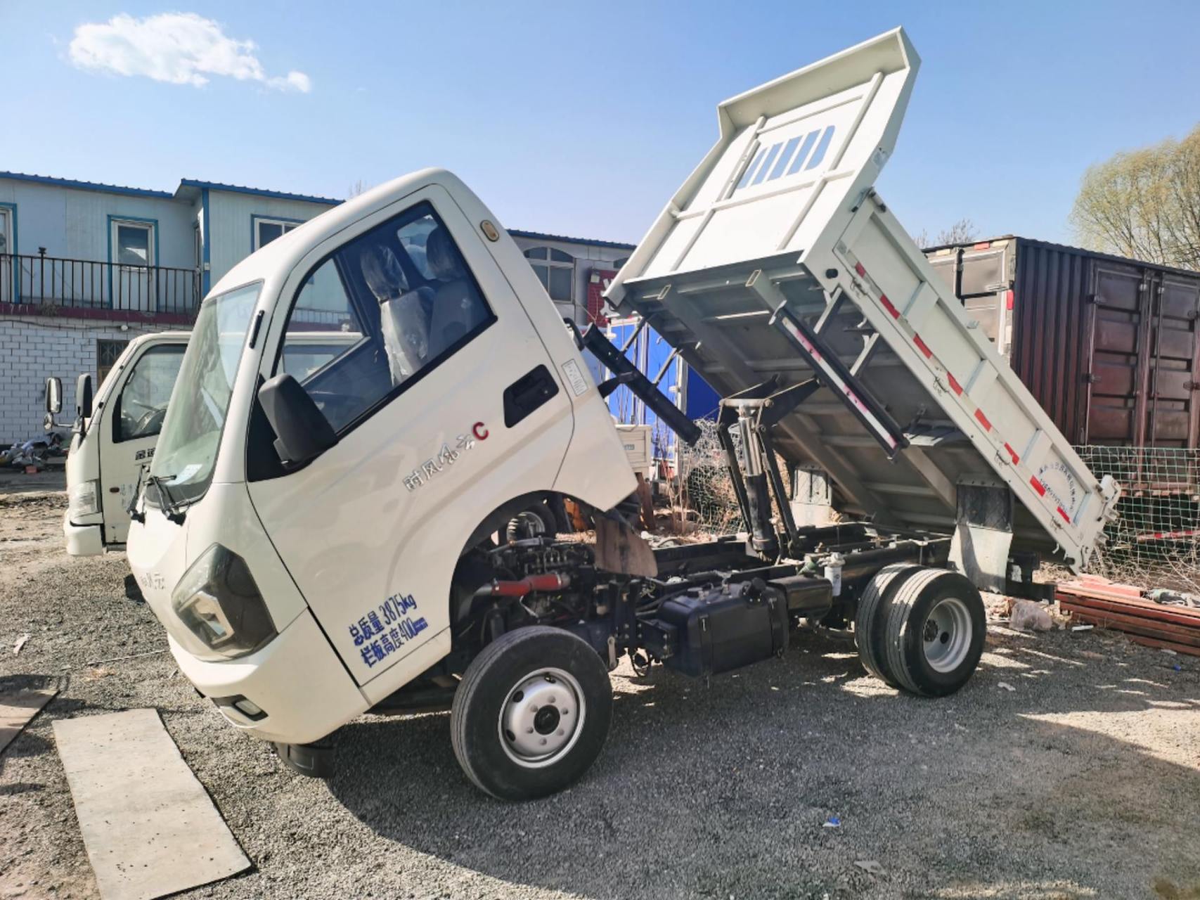 新到21年早产时风风云小自卸,柴油,国五,工程车厢,单缸反支臂,货箱