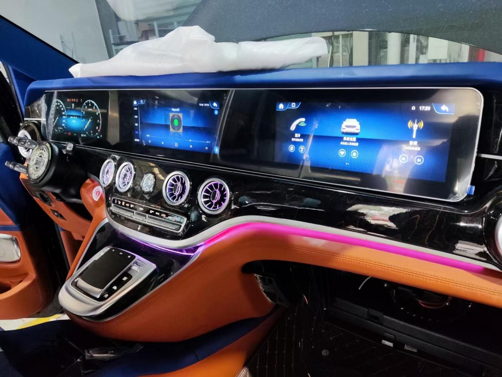 装车效果图:整套三联屏仪表台 1,12