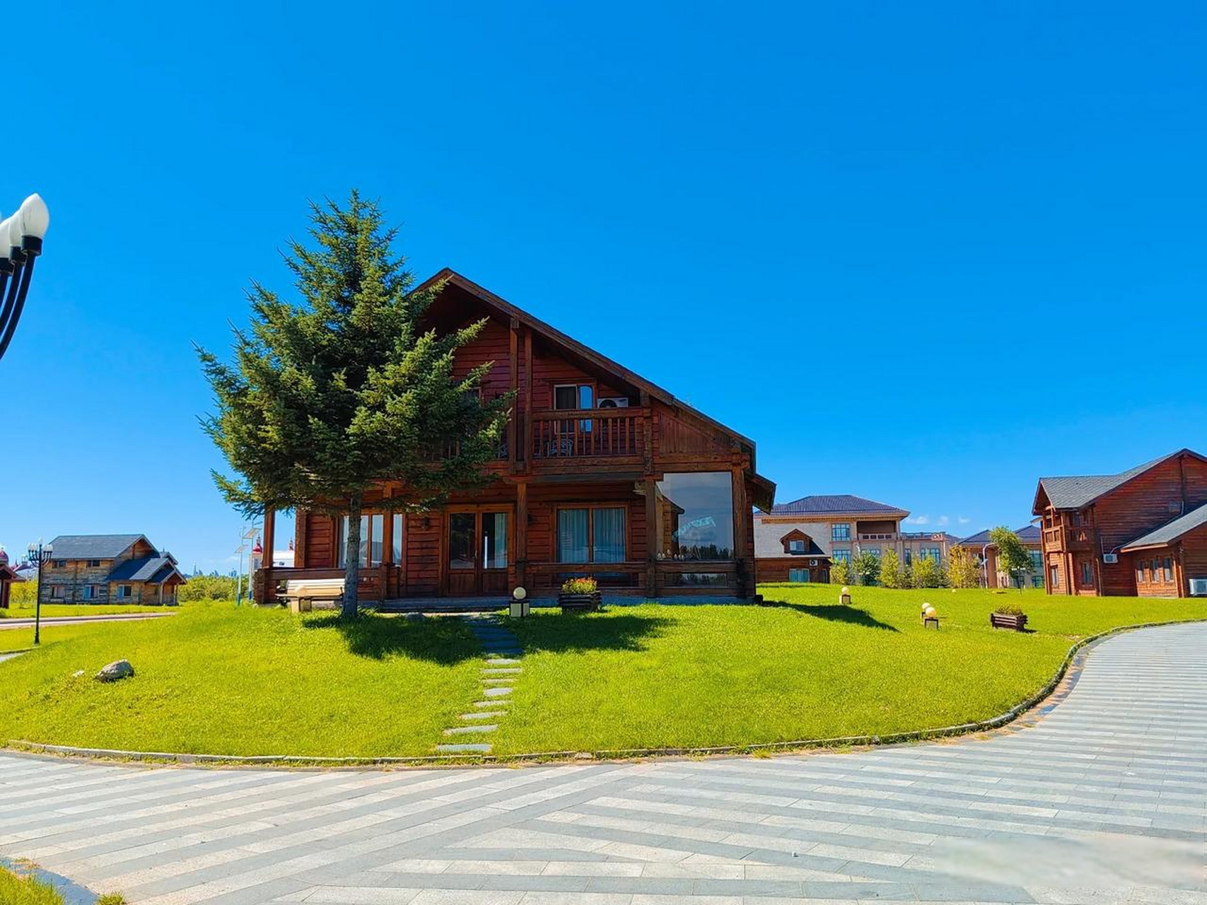 黑龙江鹤岗名山镇,一处充满北欧风情的地方,来到这里仿佛来到了欧洲一