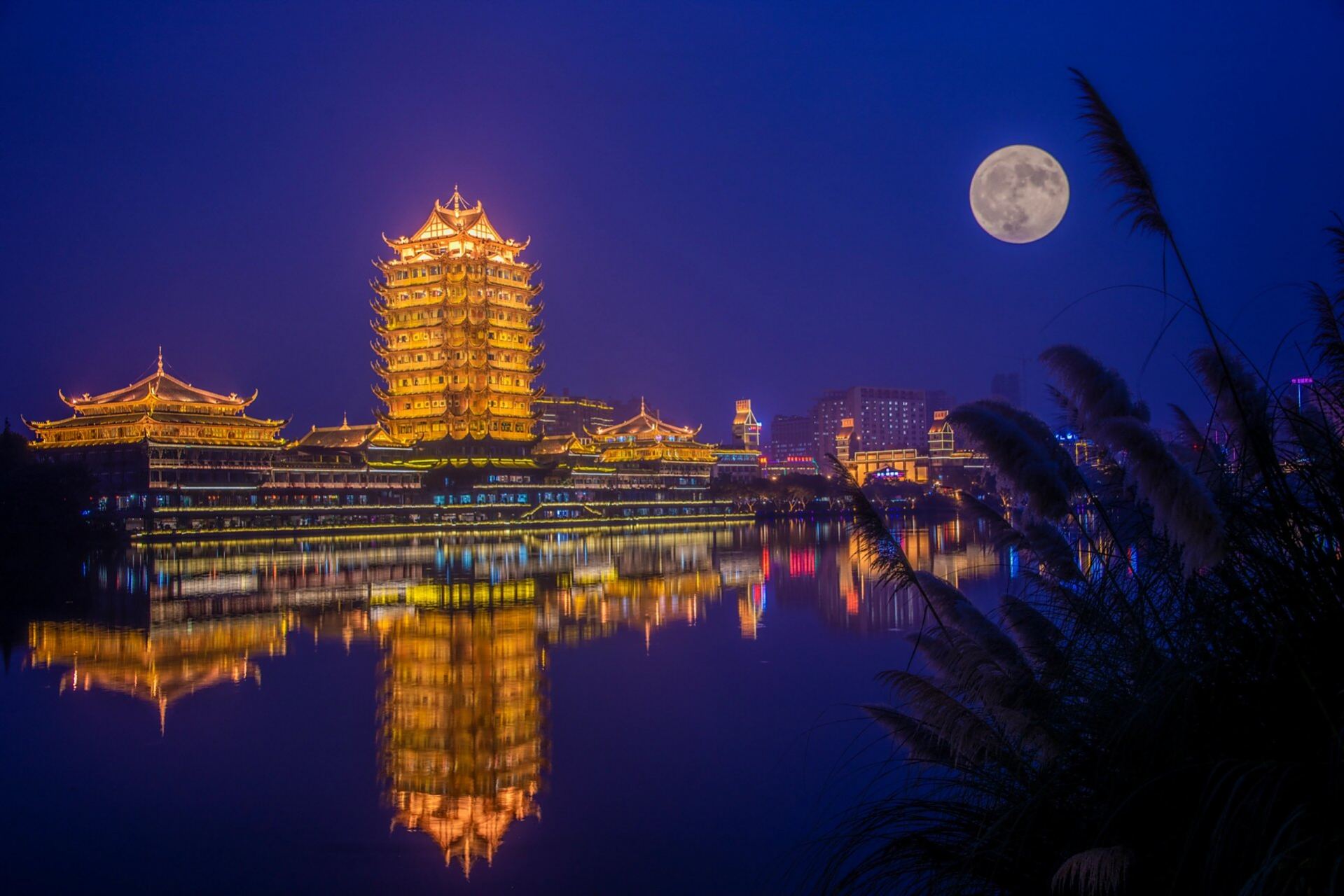 眉山|登临览观之乐,山川风物之美 眉山小众游玩地——远景楼 目前全国