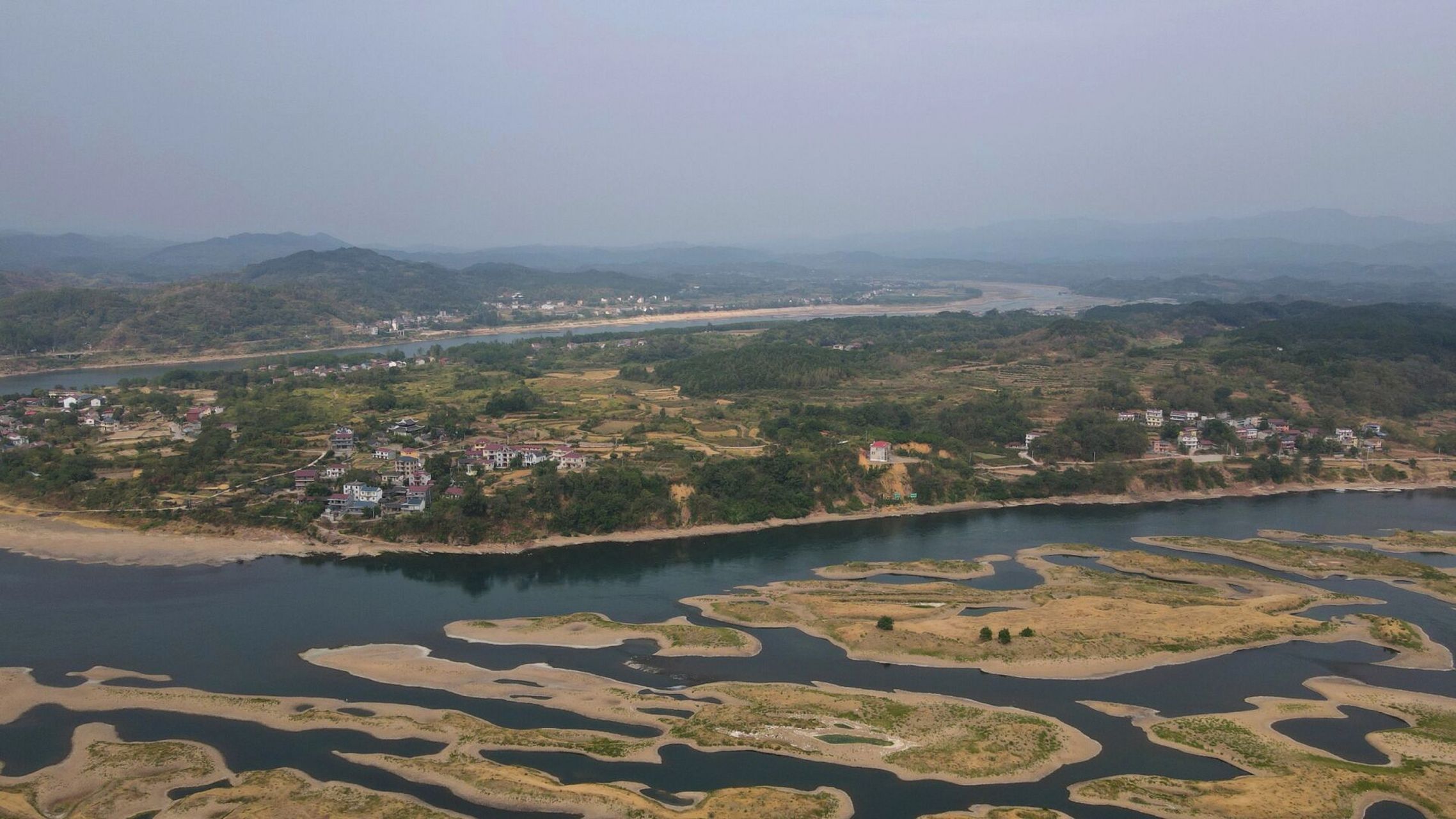 湘西小众景点～浦市古镇 湘西四大古镇之首的浦市古镇,坐落于沅江边上