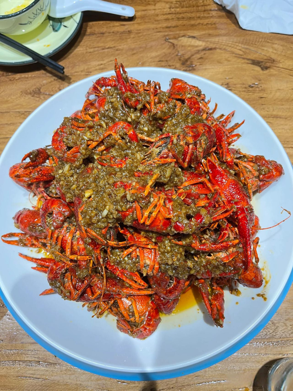蚌埠罗胖子龙虾银泰店打卡,餐后步行一段,经过一家单位门口,被这个