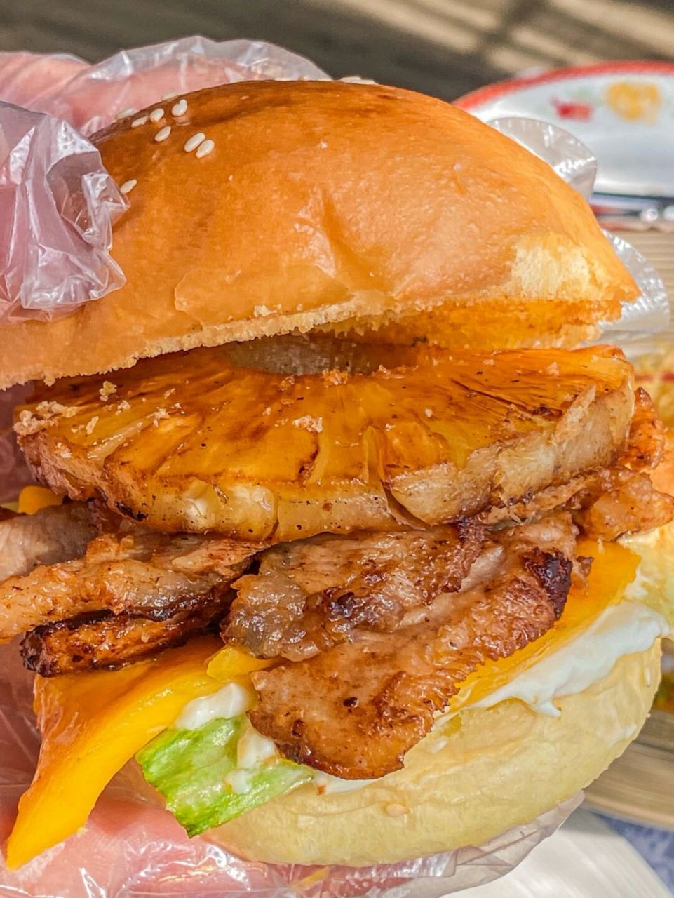 这家汉堡太绝了吧 东莞首创黑色章鱼汉堡99 爆浆土豆泥08法式烤