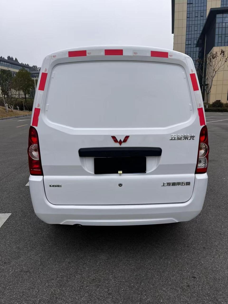 五菱荣光加长封闭式货车,一手3万公里,原版原漆,1.5带空调