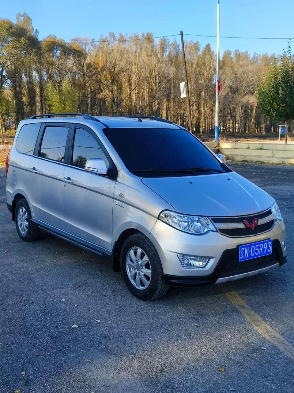 全国比新!15年五菱宏光s 1.