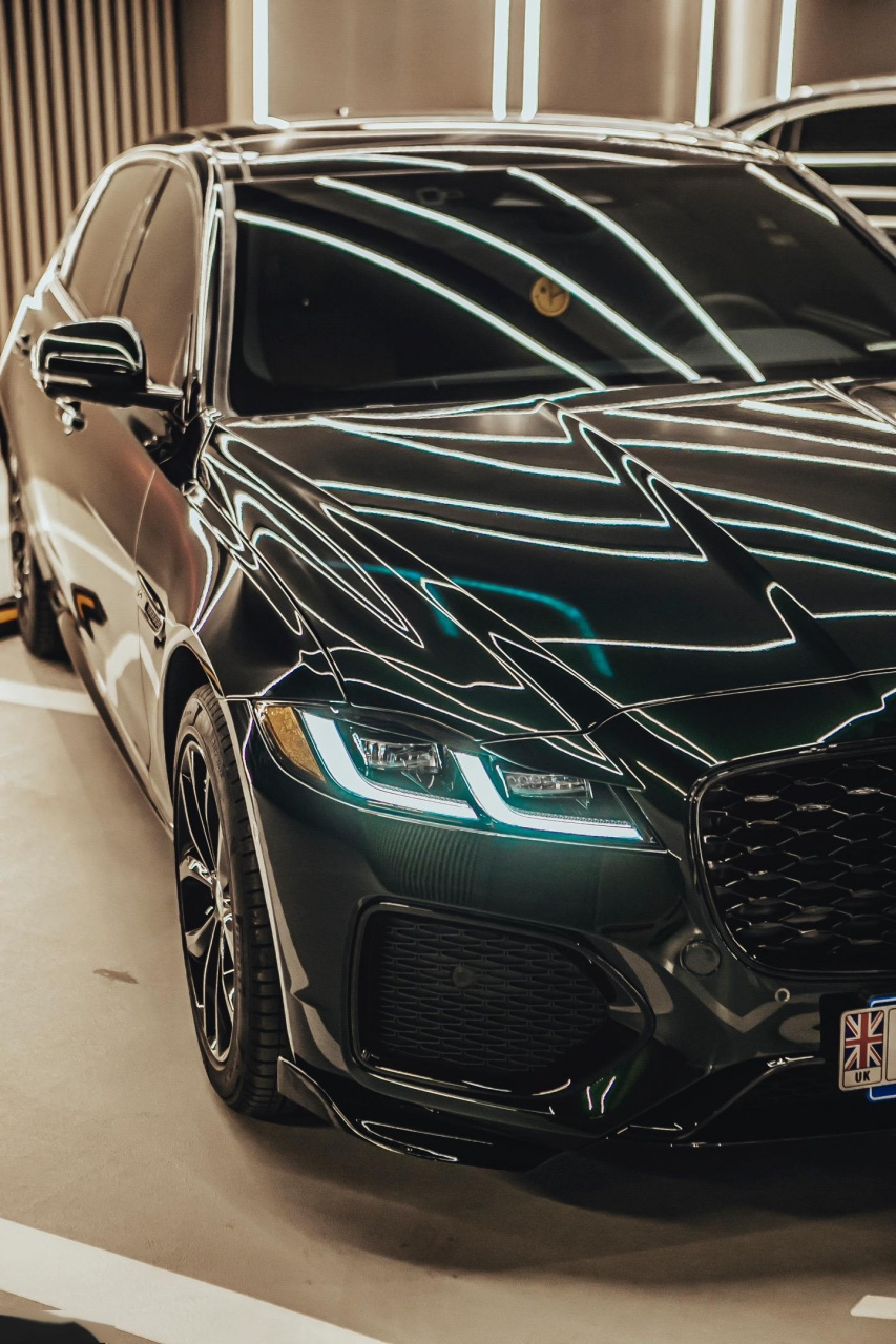 只有捷豹能驾驭的英国皇家绿?有同款颜色的快让我看看!