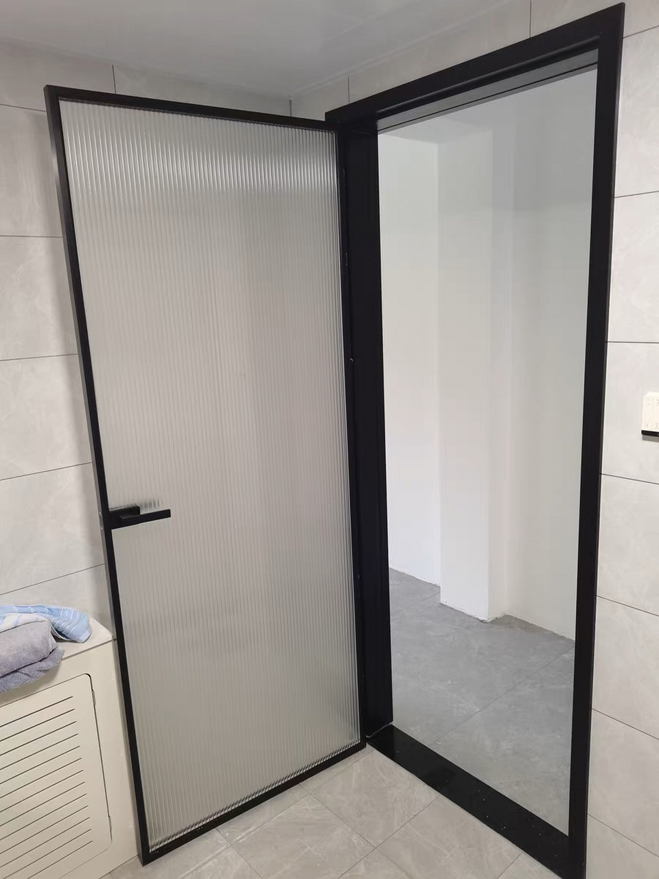 油砂玻璃门要怎么选06选单面油砂还是双面 92灰油砂一定要选欧灰